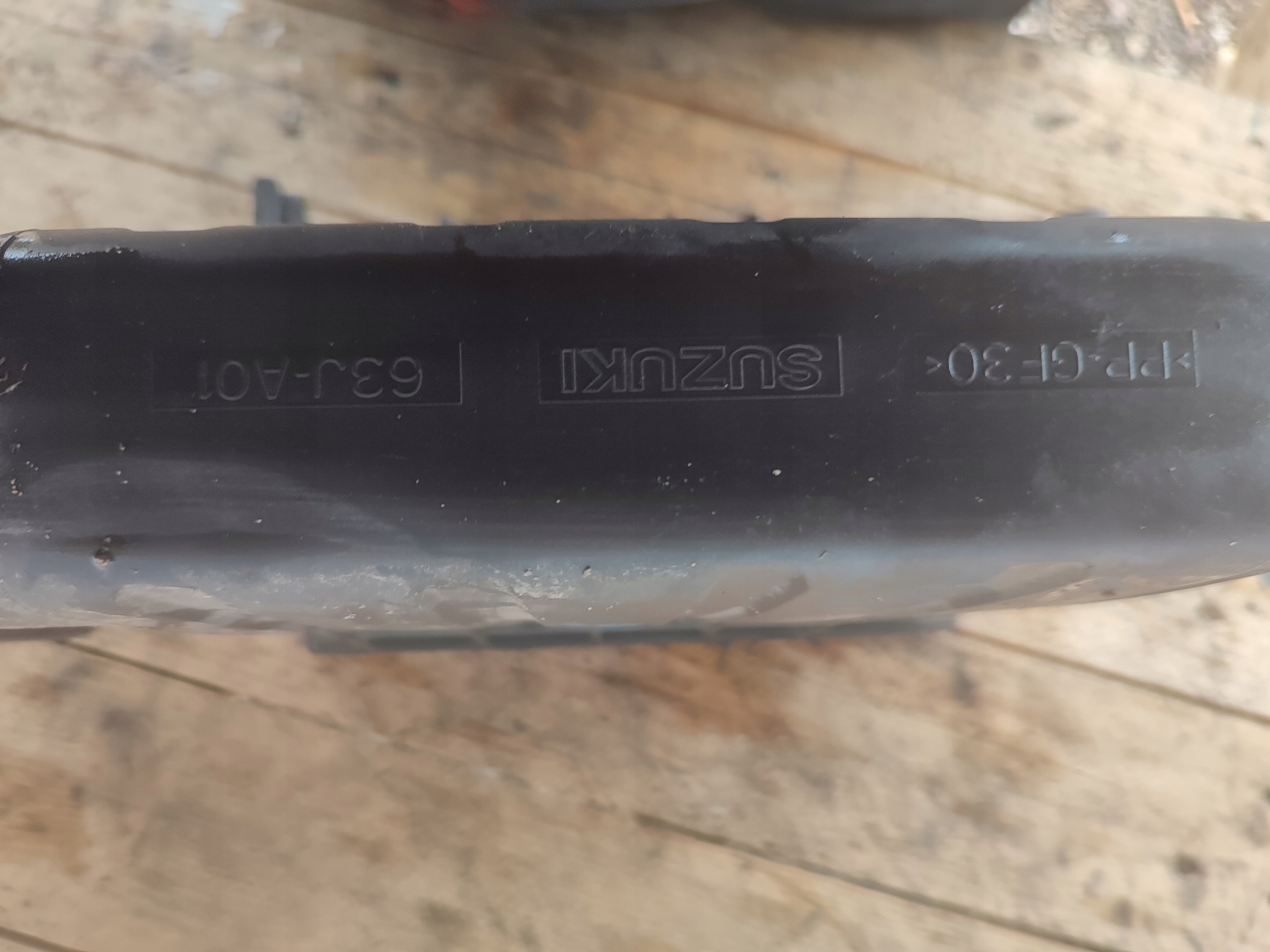 obal filtru vzduchový SUZUKI SWIFT 3 MK6 57K-R01
