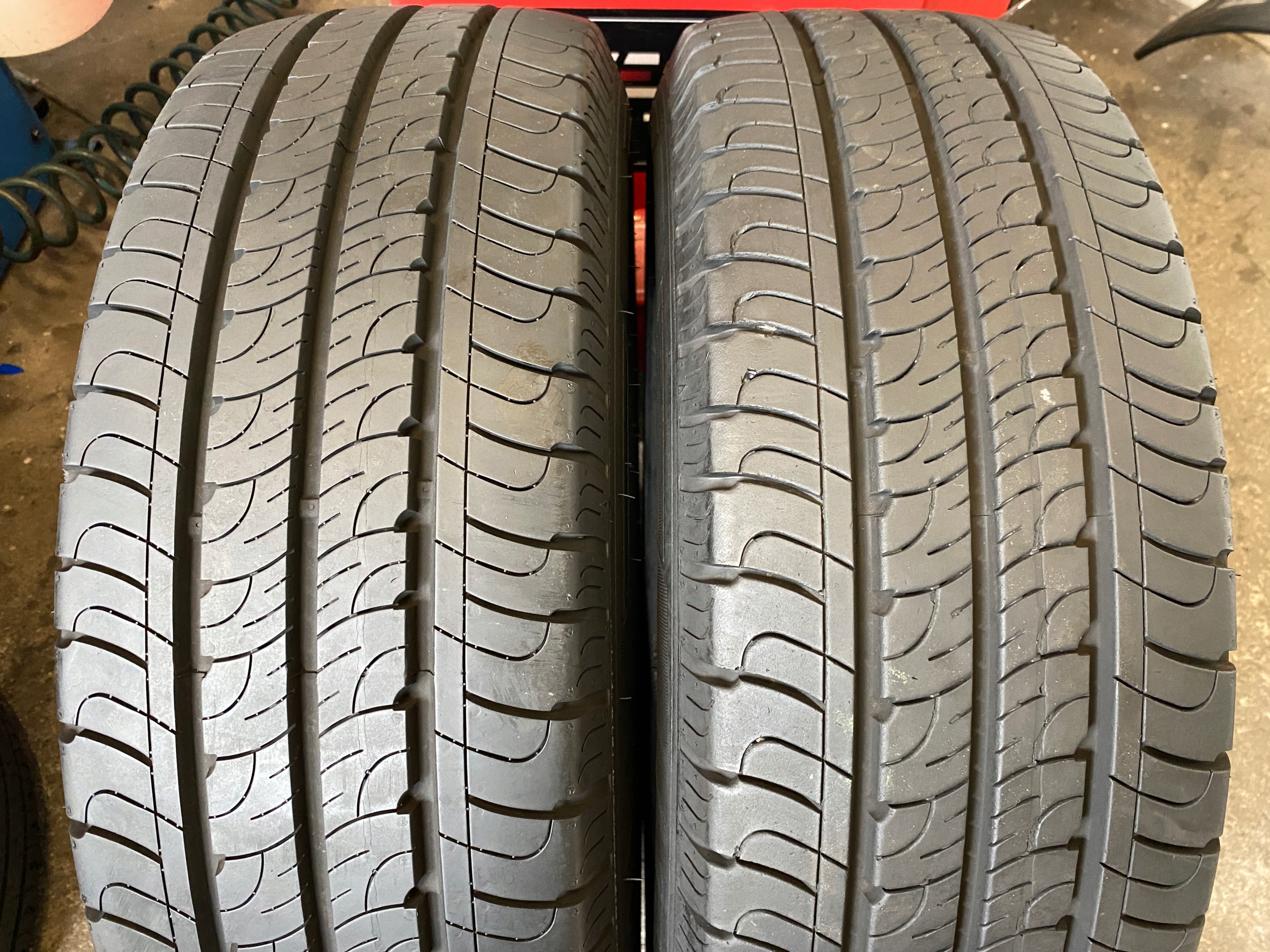 2 tyres summer 215/65R16C Goodyear EfficientGrip Cargo as new 2023r
