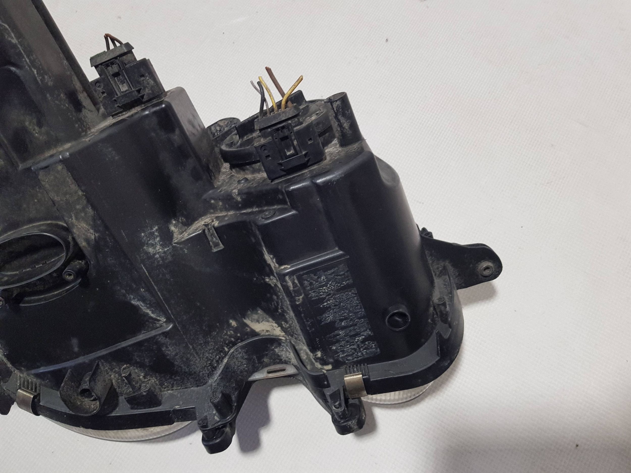 light front left Mercedes E W211 LIFT H7 right hand drive