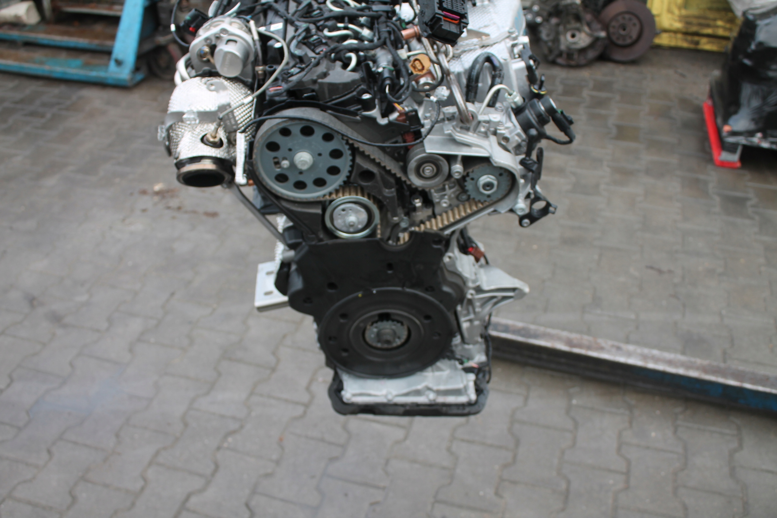 engine complete AUDI 2,0 TDI 10TYS KM DYY