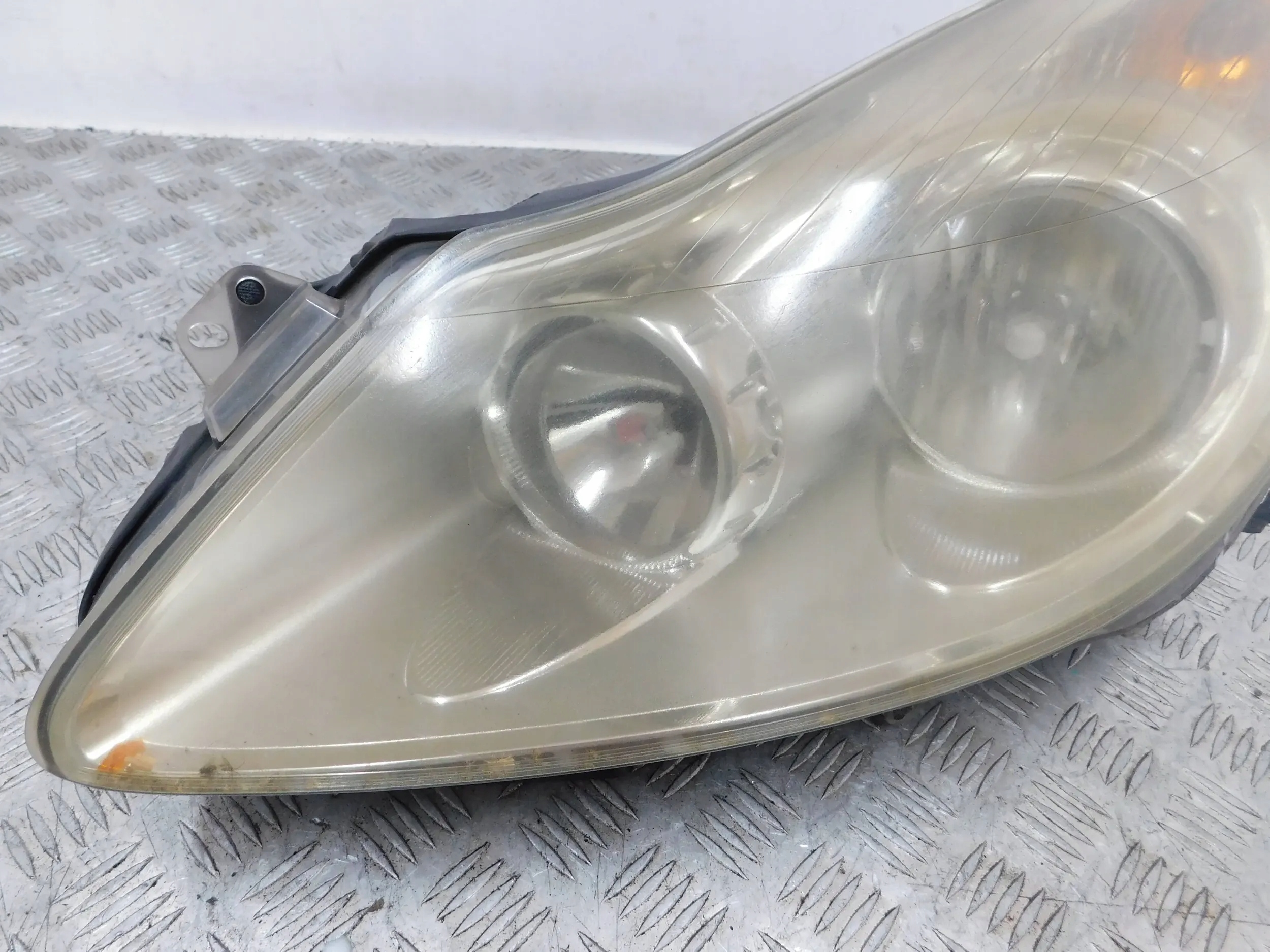 REFLEKTOR light left OPEL CORSA D