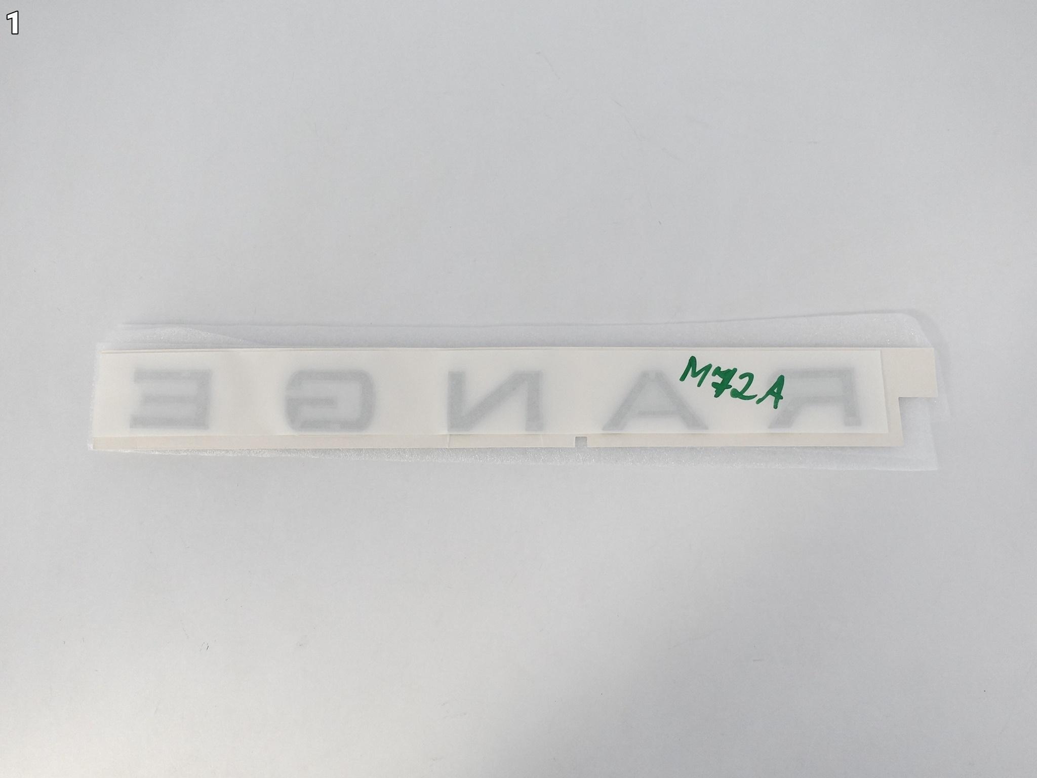 RANGE ROVER SPORT II L494 13-22 EMBLEMAT POKRYWA TYŁ POŁYSK NOWY ORYGINAŁ Marka Land Rover