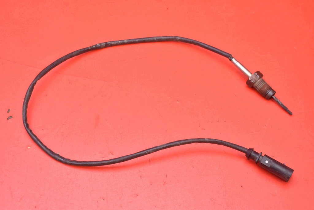 Sensor TEMPERATURY Gase 03L906088AQ AUDI A4 B8 2.0 TDI 143 KM 07-11