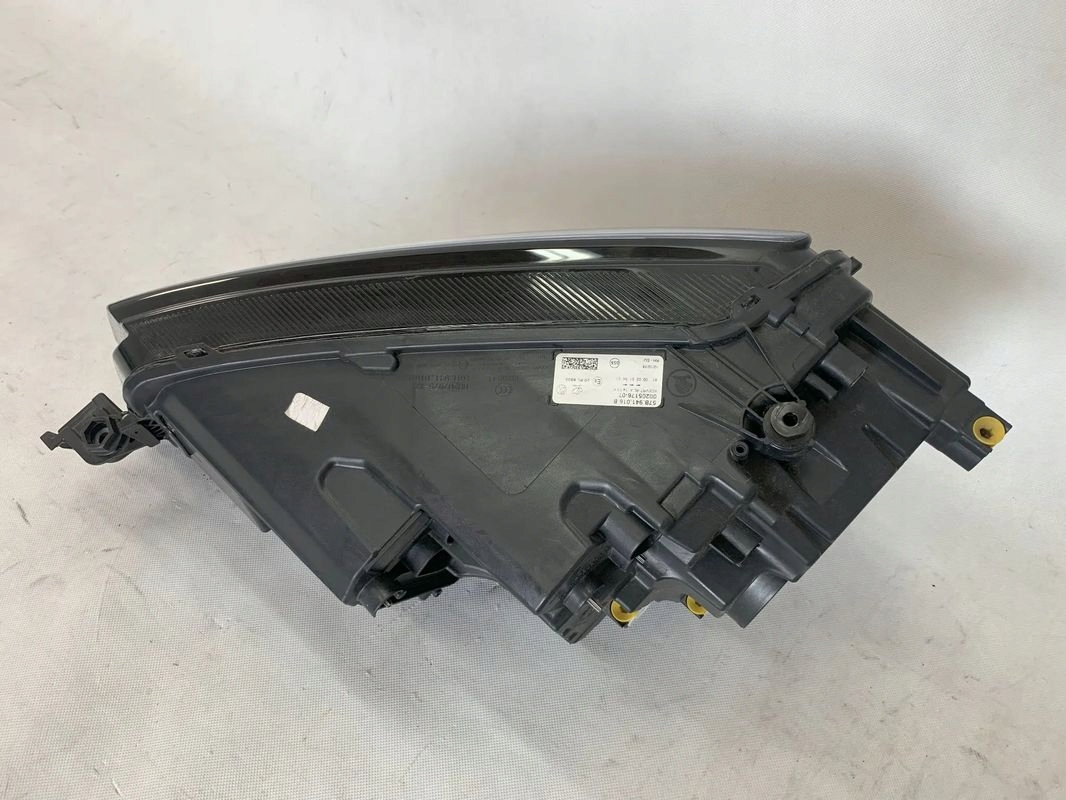 Skoda Karoq 17-21r Reflektor right light right 17-21r