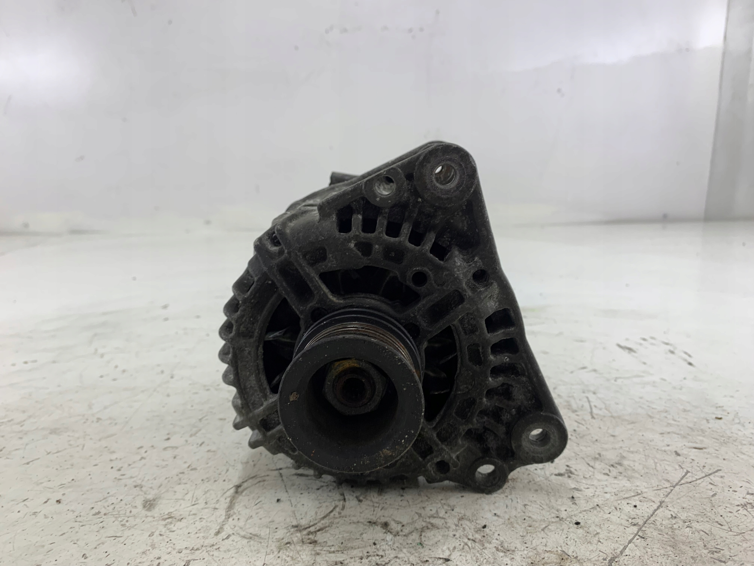 VW GOLF IV 1.6 SR alternator 038903018SX 70A