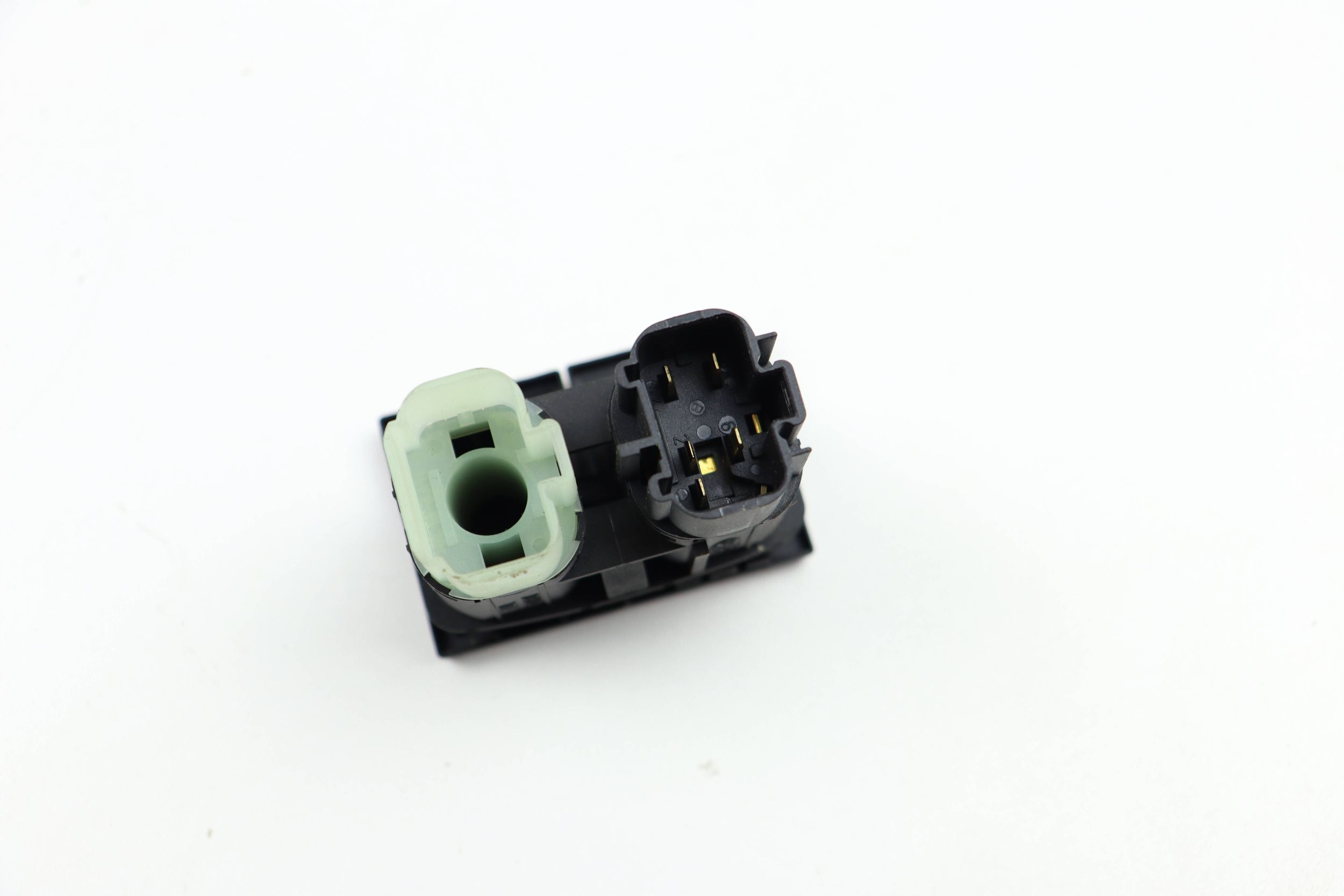 FORD MONDEO MK3 III button opening control switch bonnet 1S7T19B514AA