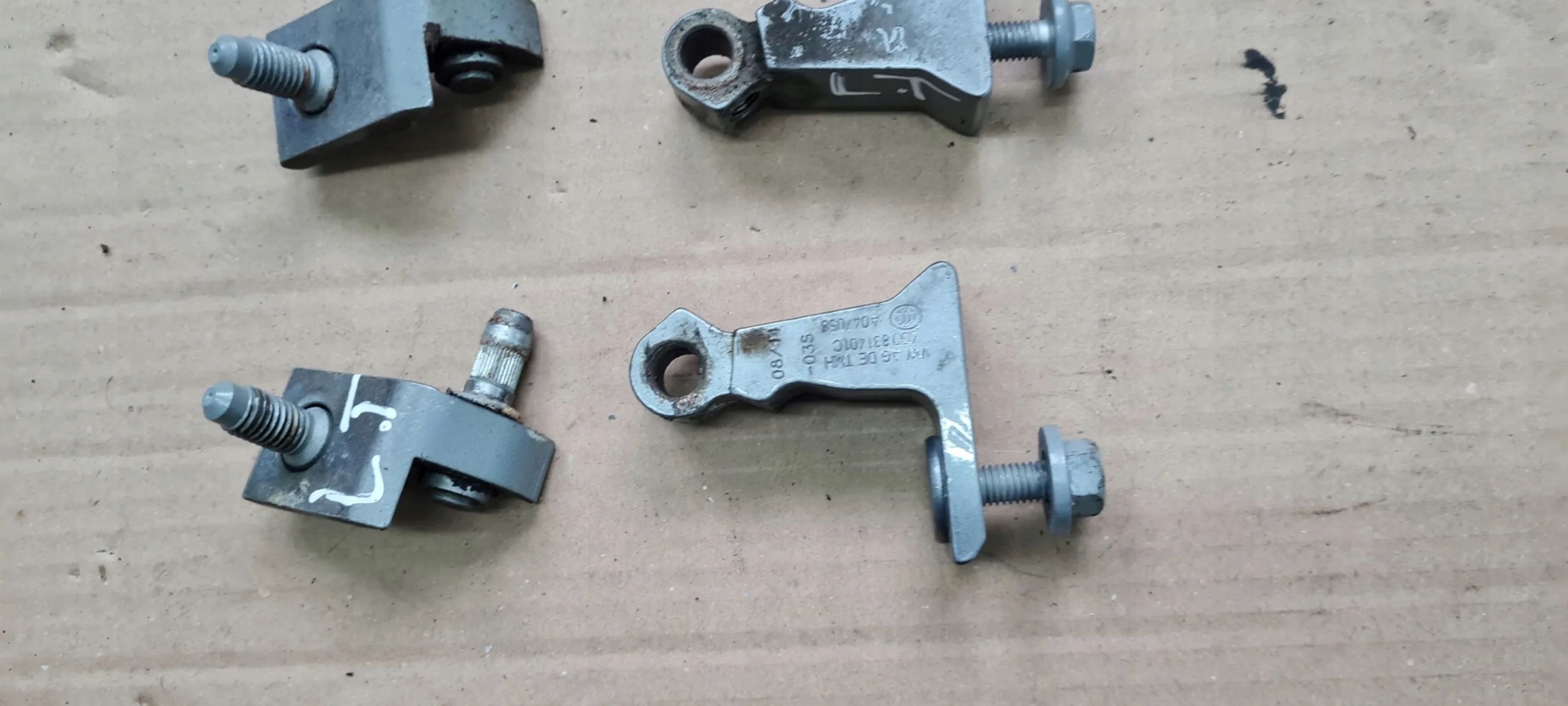 A6 C7 4G hinge hinges door left left rear part LY7G