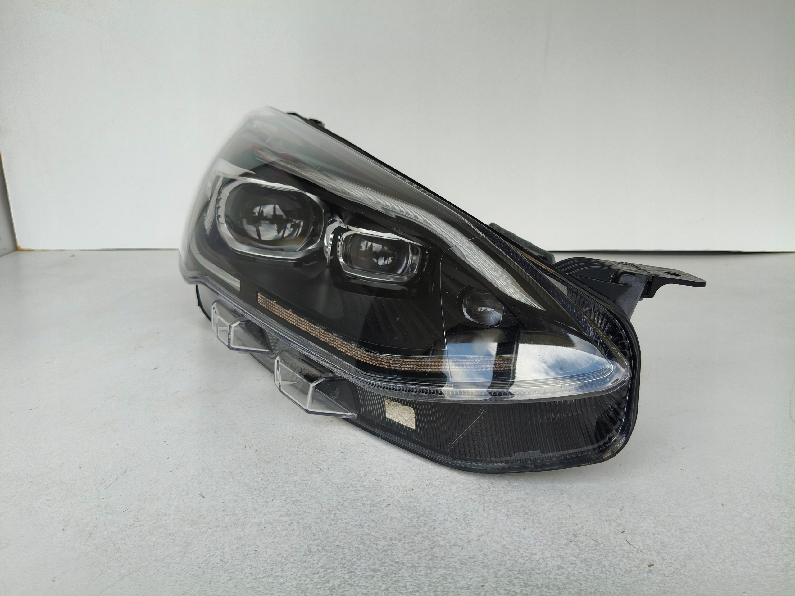 light right REFLEKTOR FORD FOCUS MK4 18- FULL LED