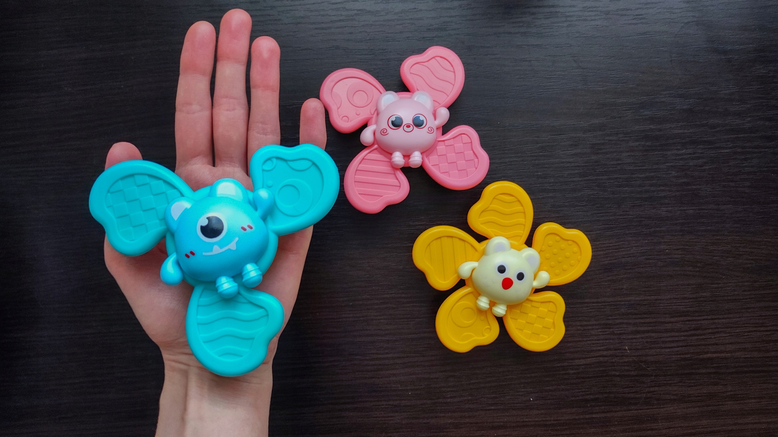 3x FIDGET SPINNER DLA NIEMOWLĄT SENSORYCZNA WIRUJĄCA ZABAWKA GRZECHOTKA Materiał plastik
