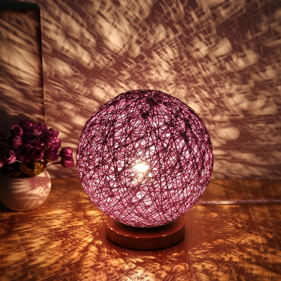 

Rattanowa lampka do sypialni, do salonu, fioletowa