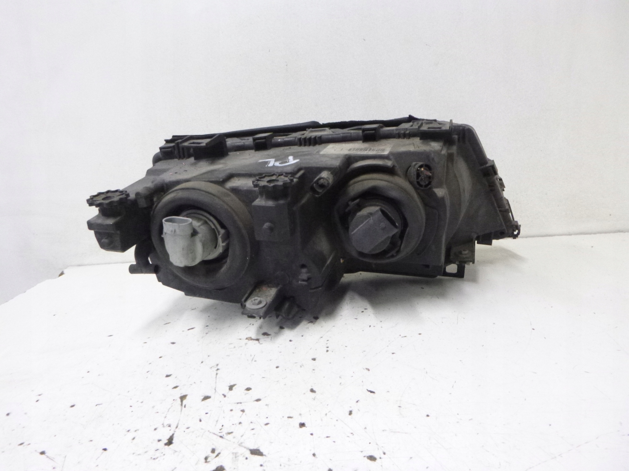 far prednja BMW E46 2002r. 63126910955