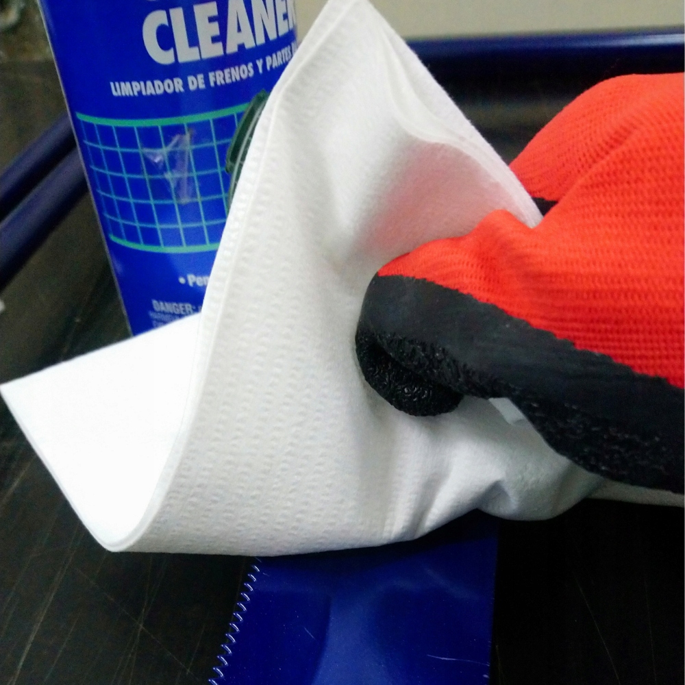 CZYSCIWO PRZEMYSLOWE WLOKNINOWE BEZPYLOWE 250 szt Weight with packaging 2 5 kg