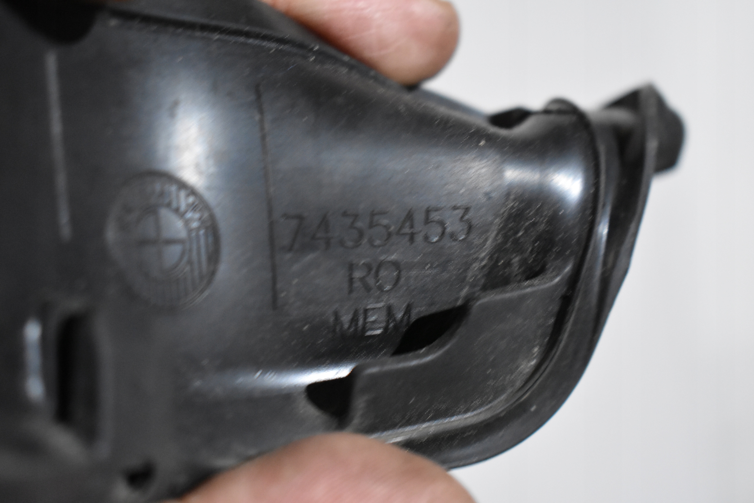 IDEALNA JOINT SLUPKA B BMW G16 1