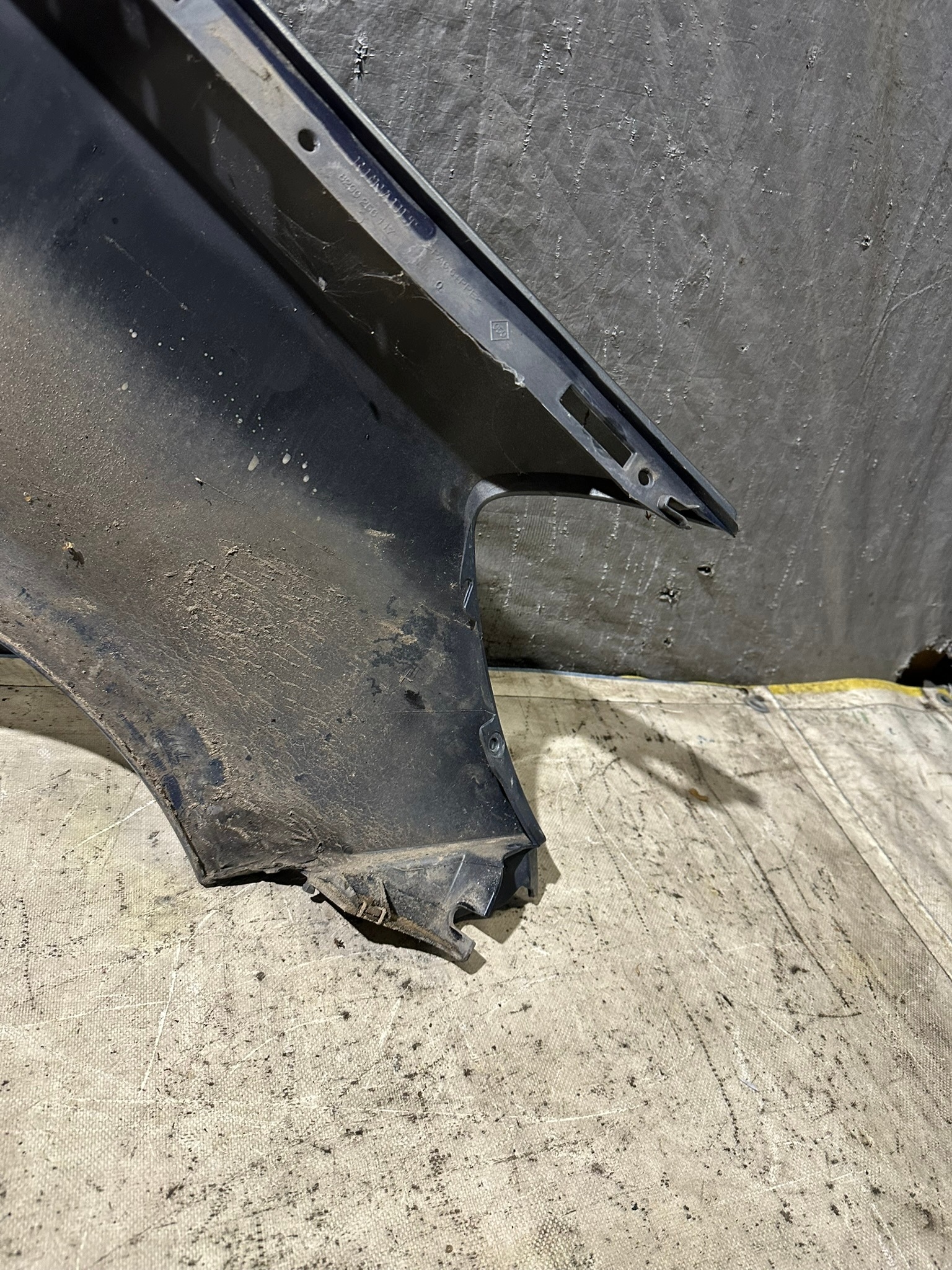 fender left front RENAULT CLIO III