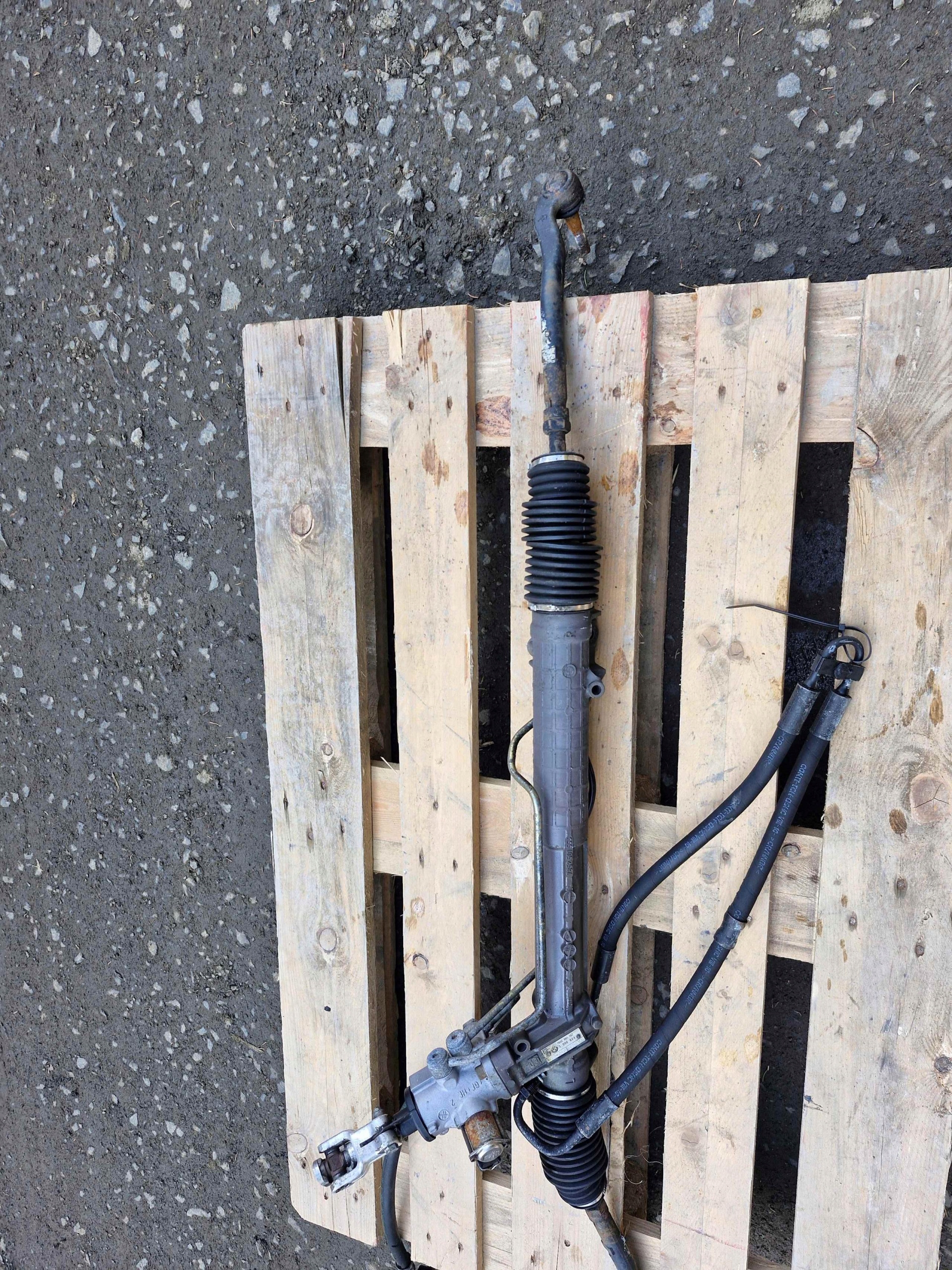 1096624 BMW E39 Boîter direction Boîter direction