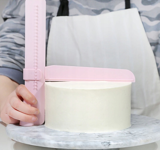 WYGŁADZACZ DO MASY CUKROWEJ TORTU PACKA KĄTOMIERZ Kod producenta WYGŁADZACZ PACKA SKROBAK MASY