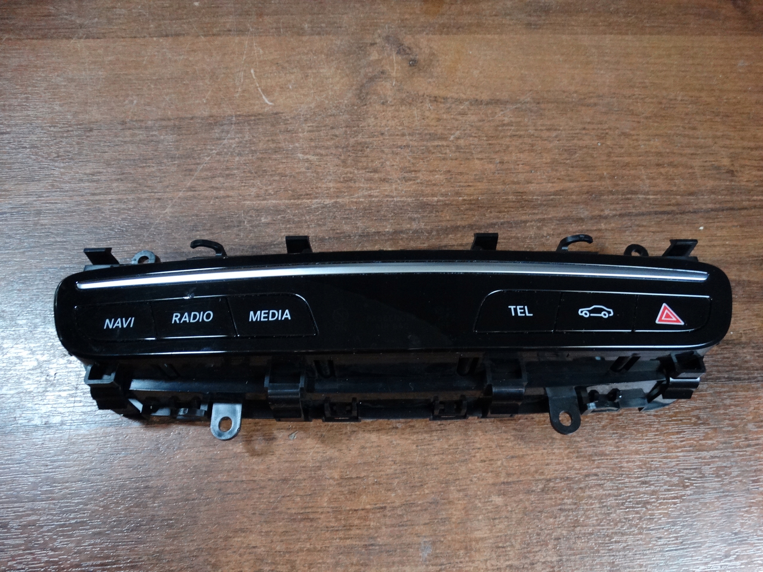 IDEALNY PANEL RADIA MERCEDES W205 W253 LIFT 1 9