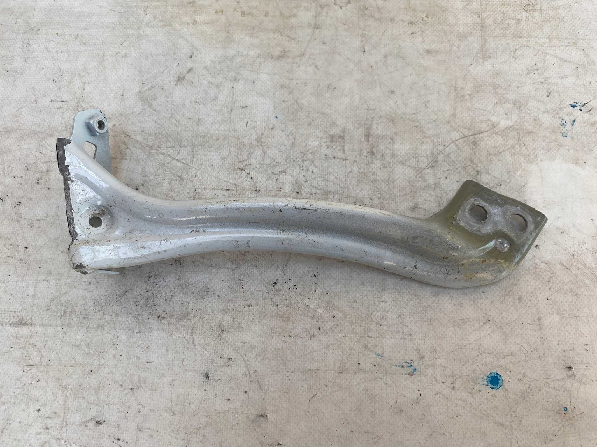 VW ID 4 ID4 ID.4 20- Poignée Support plaque Aile Droit Avant 11A821136A