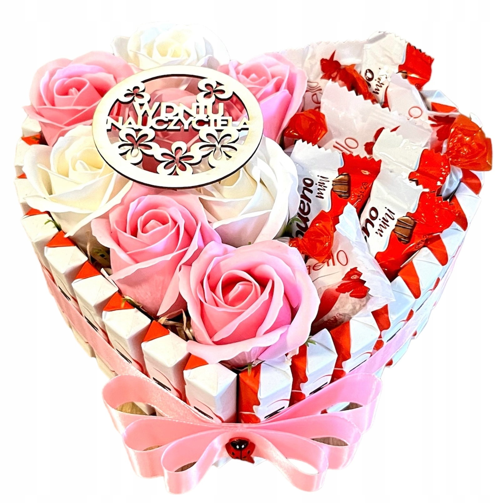 Tort Kinder z Różami mydlanymi dla Nauczycieli Wychowawcy +napis