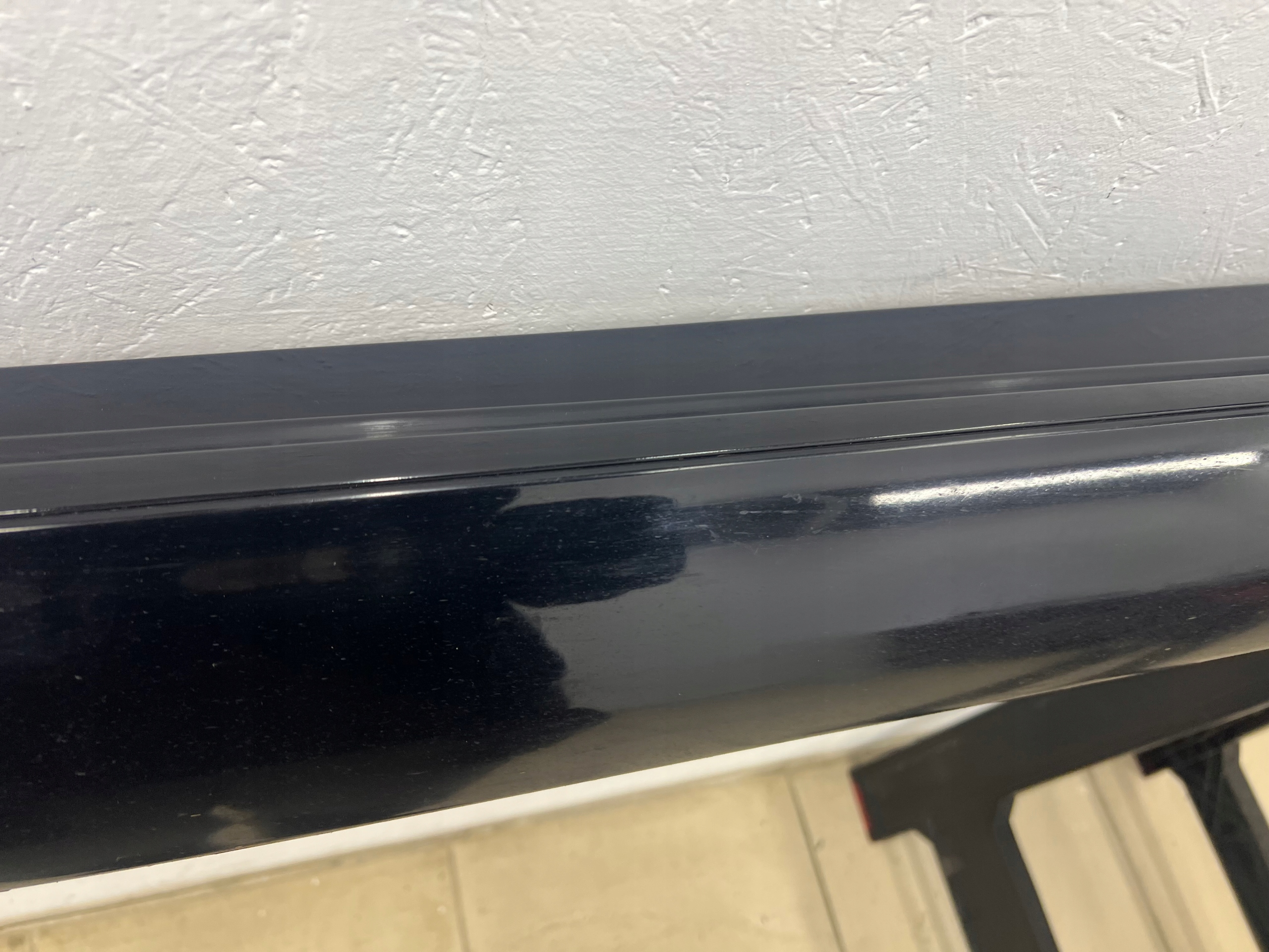 MERCEDES W205 KOMBI moulding threshold cap right colour: 040 W colour