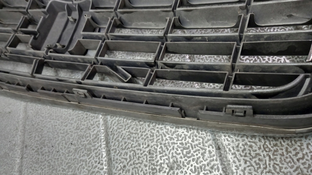 решетка радиатора volvo S80 II 30655102