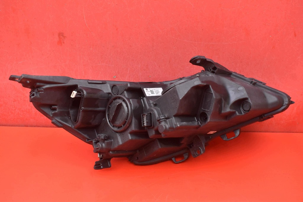 REFLEKTOR Gauche Feux phare Avant Lentille EU 39158005 OPEL ASTRA 5 V K 15-20