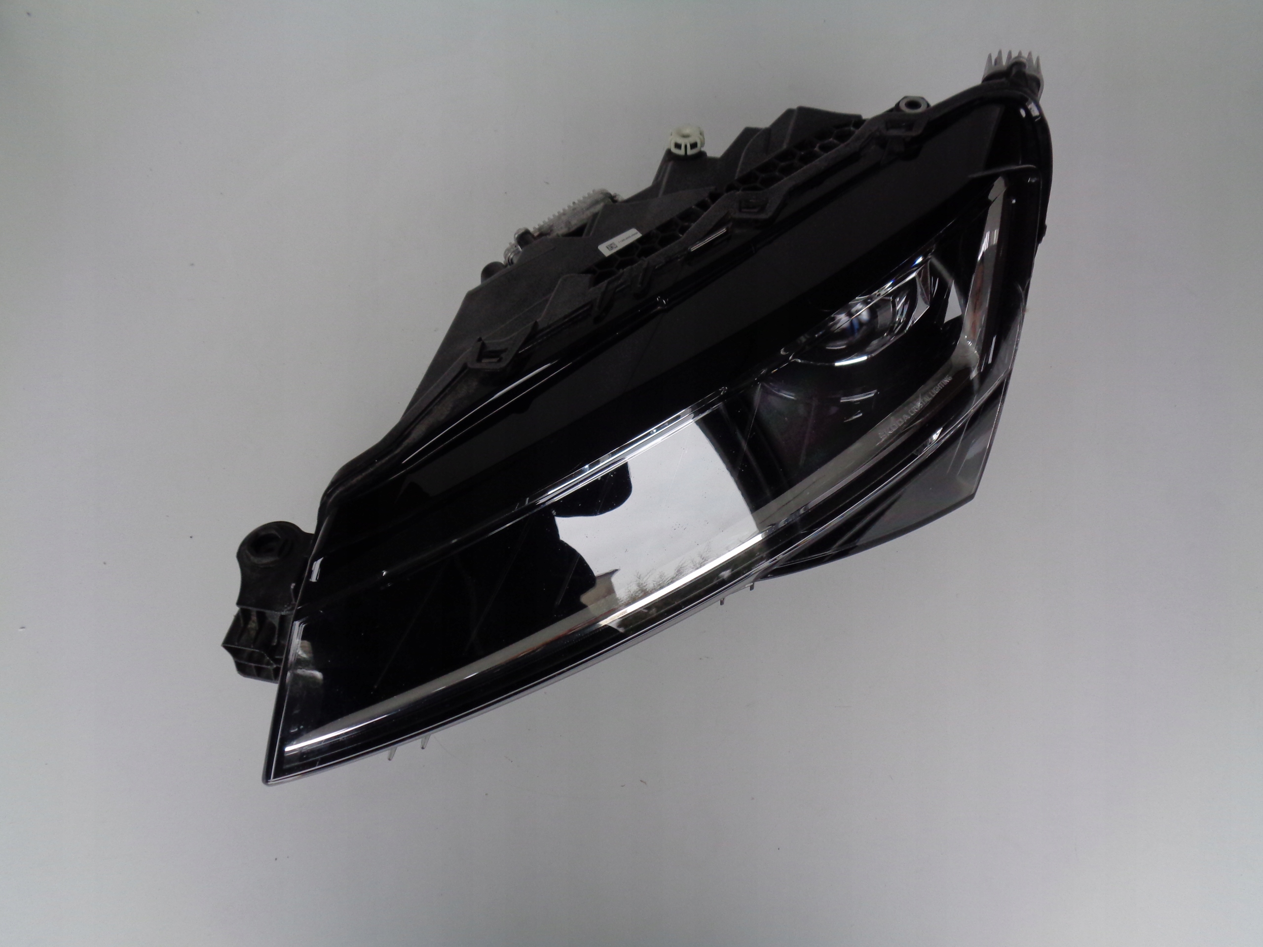 light left SKODA SUPERB III 3V 19- LIFT FULL LED