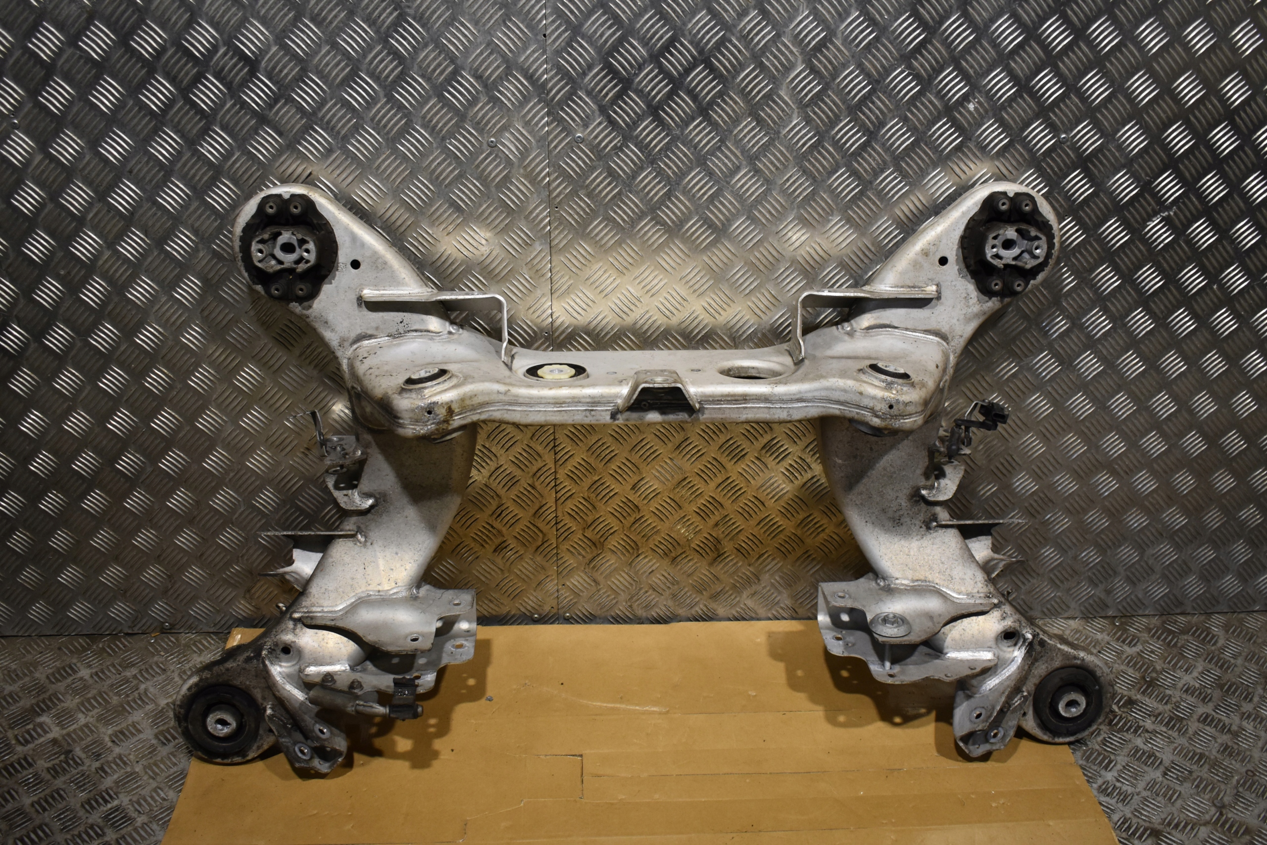 IDEALNY subframe rear part rear MERCEDES W223 1