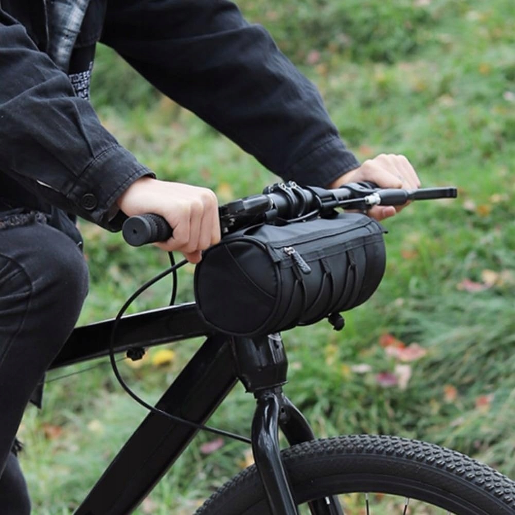 WODOSZCZELNA SAKWA ROWEROWA NA KIEROWNICĘ PRZEDNIA TORBA MĘSKA NA RAMIĘ Kolor dominujący czarny