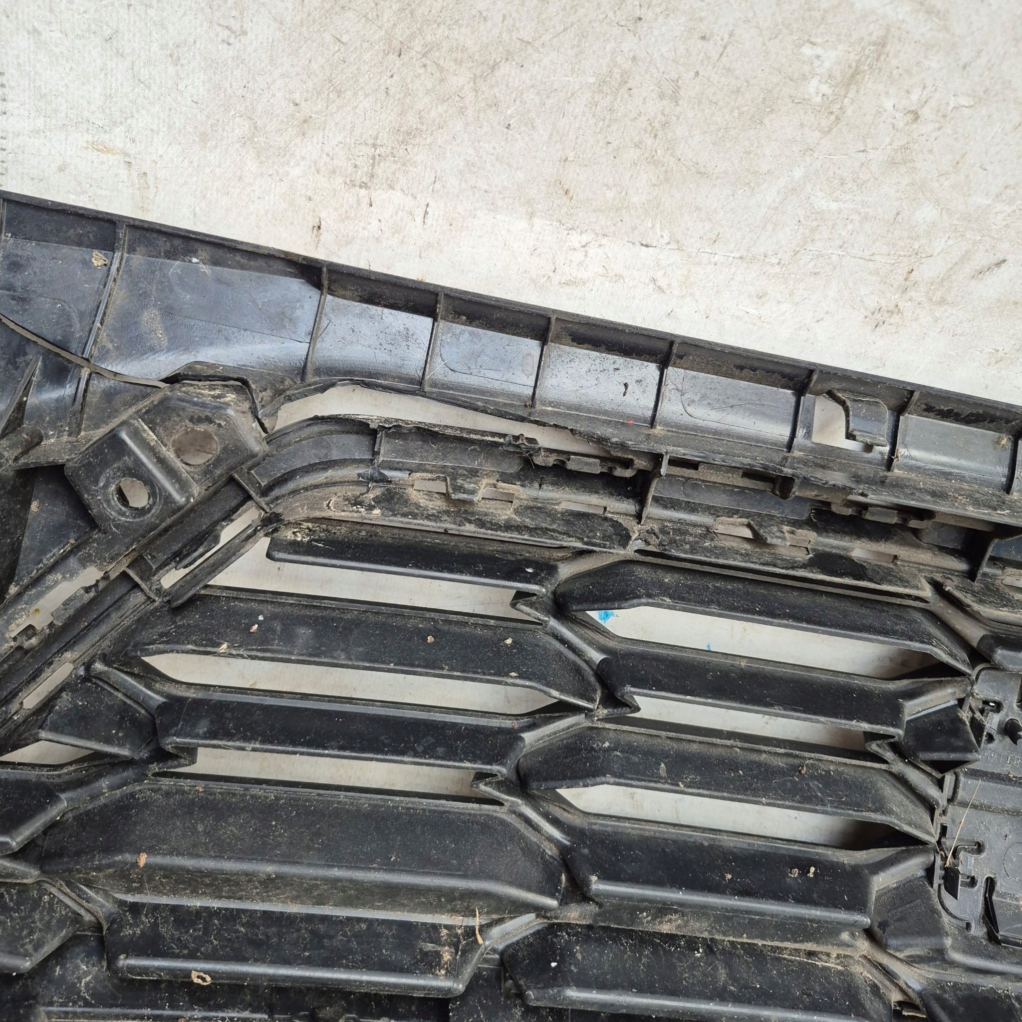 SEAT LEON III 3 FR LIFT 16-20 Grill Grill