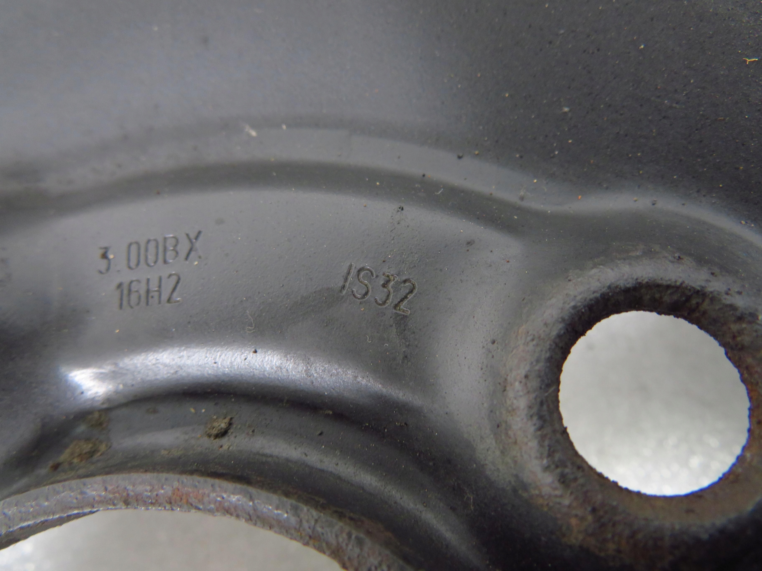 KOŁO DOJAZDOWE BMW E46162901 Rozstaw śrub 5x120