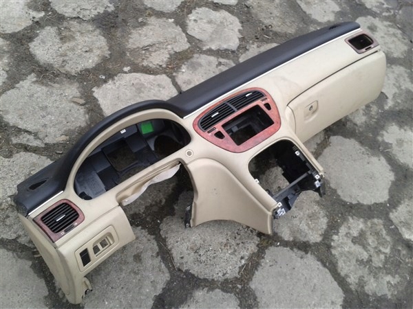 DESKA ROZDZIELCZA PEUGEOT 607 LIFT