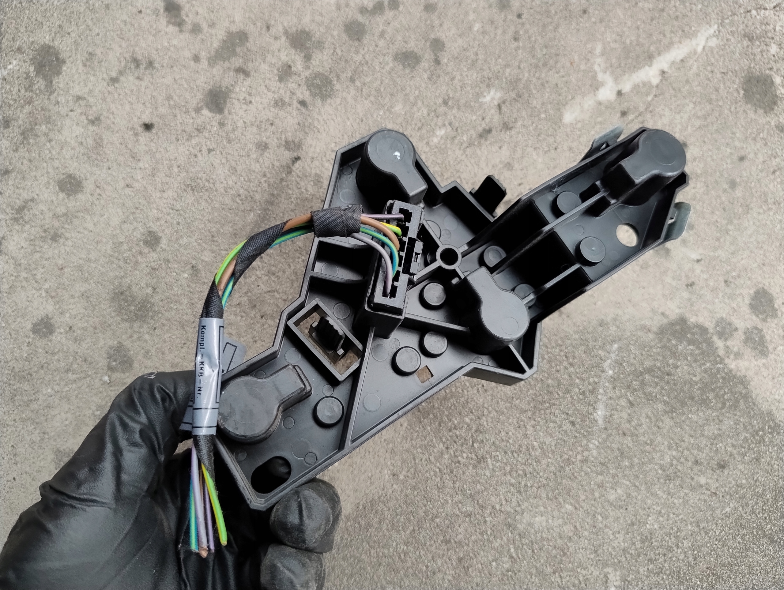 OPRAWKA ZAROWEK light housing left rear part BMW E87 E81 1 6249509