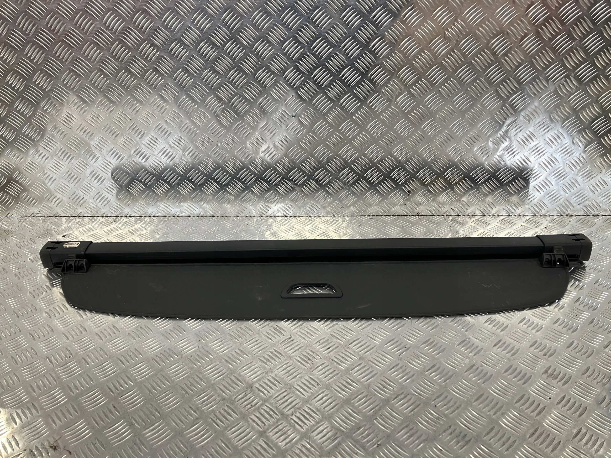 ролета багажника MERCEDES X253