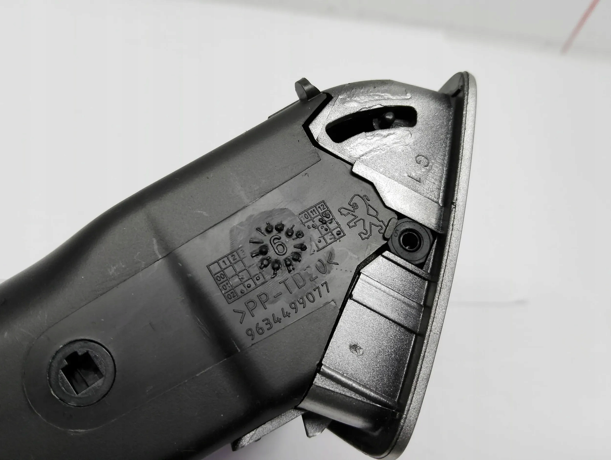 grid air conditioning devices left Peugeot 307 9634499077