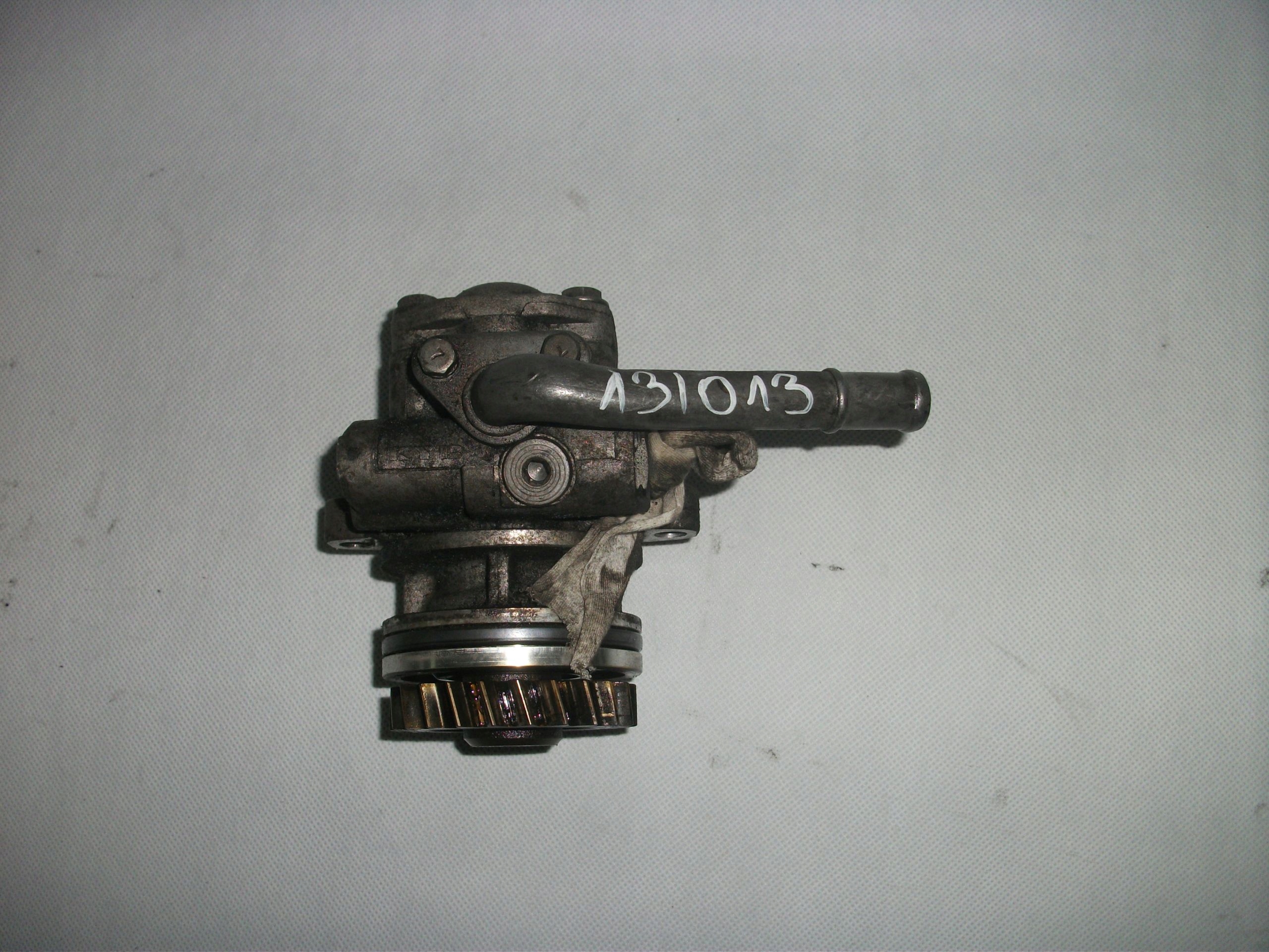 Гур vw t5. Гур vw t5. Насос гур фольксваген т4. 5 дизель. Гидравлический насос jp 145650001.