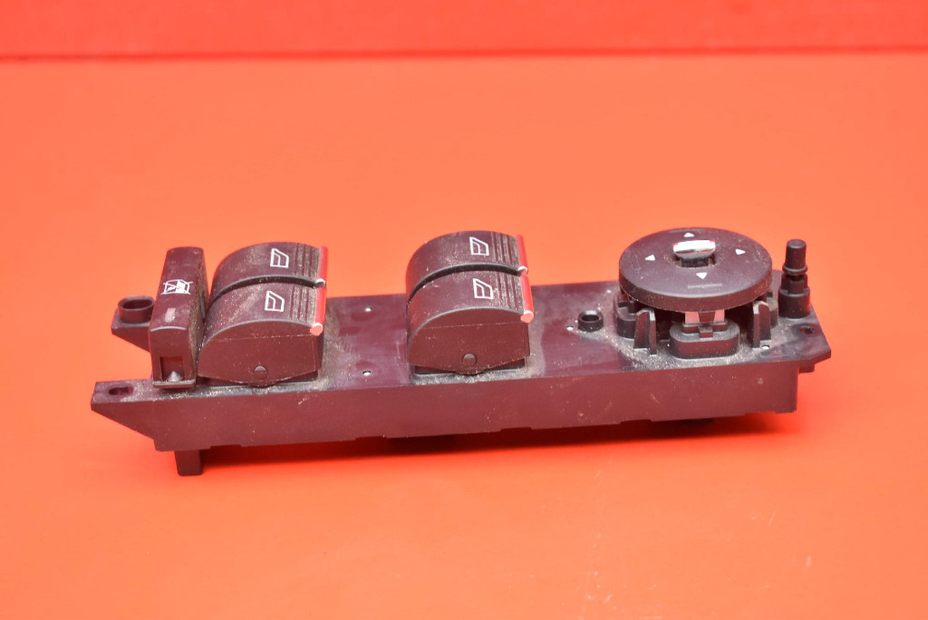 vezérlö panel SZYB EU AM5T-14A132-CA FORD FOCUS MK3 5D HB 11-15