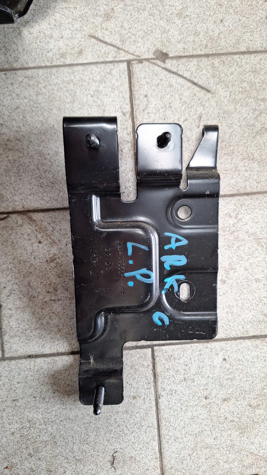holder bracket console front RENAULT ARKANA 293A39856R
