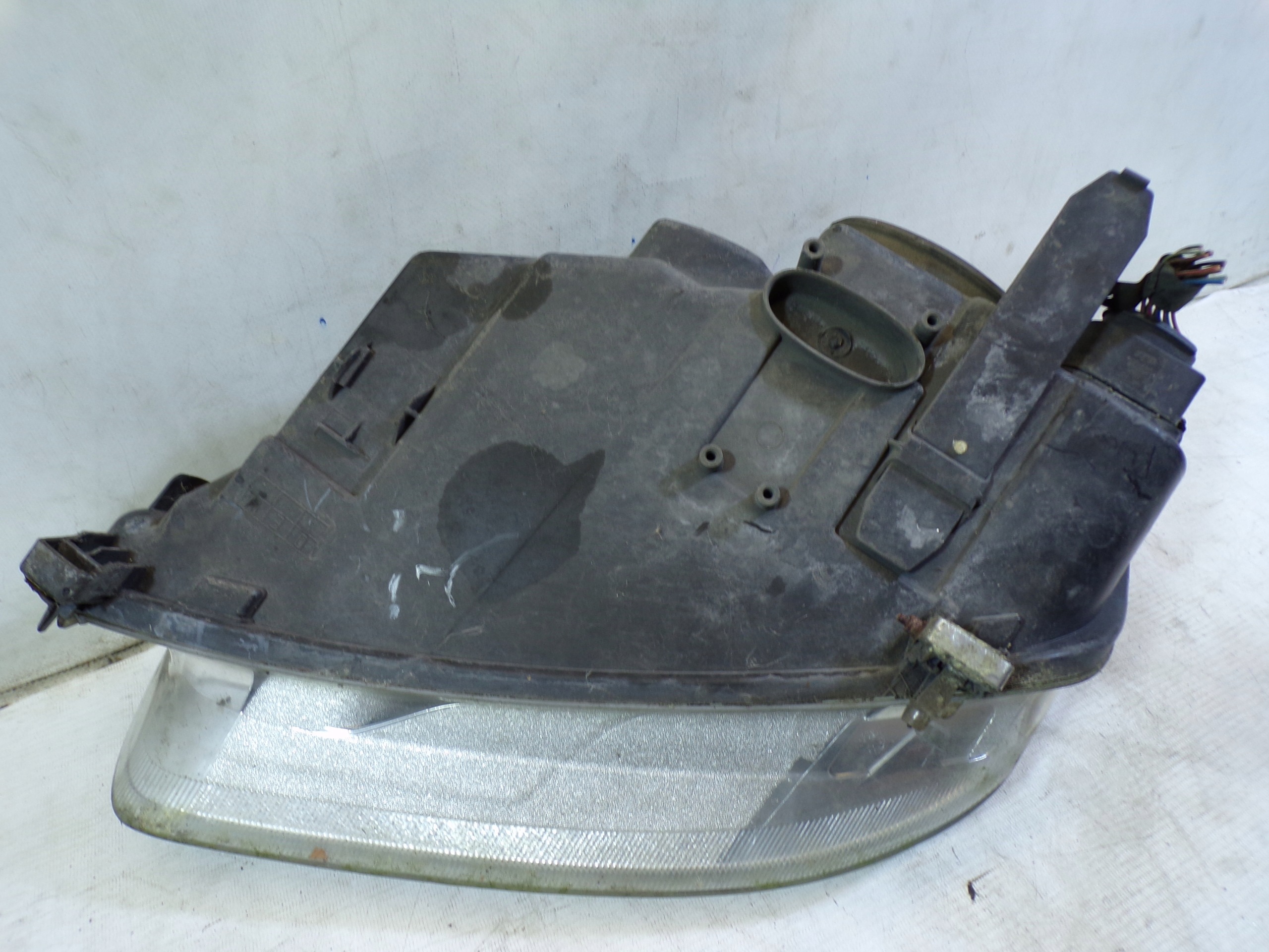 light front front right FORD CMAX C-MAX LIFT (1)