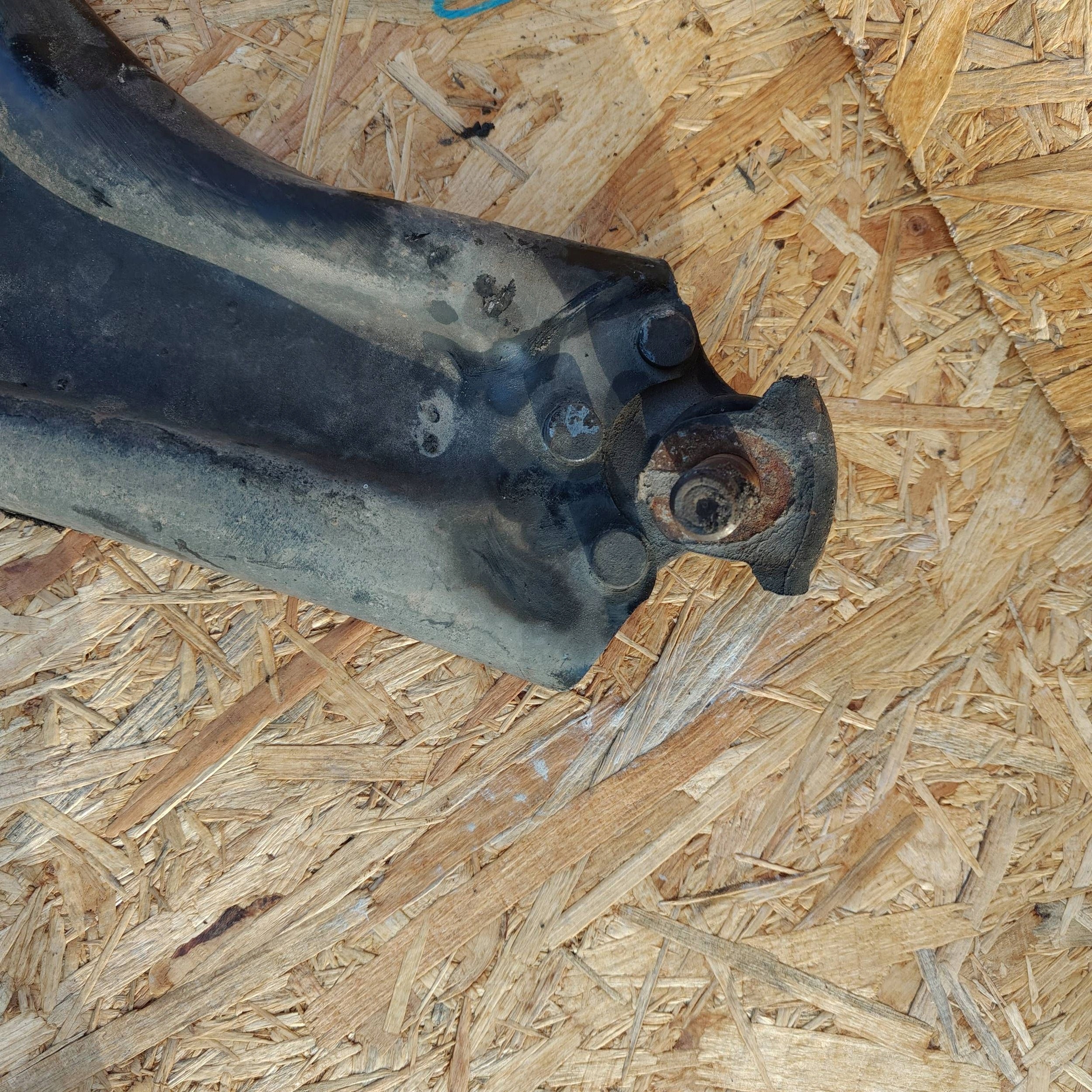 arm front left side Citroen C3 Aircross automat