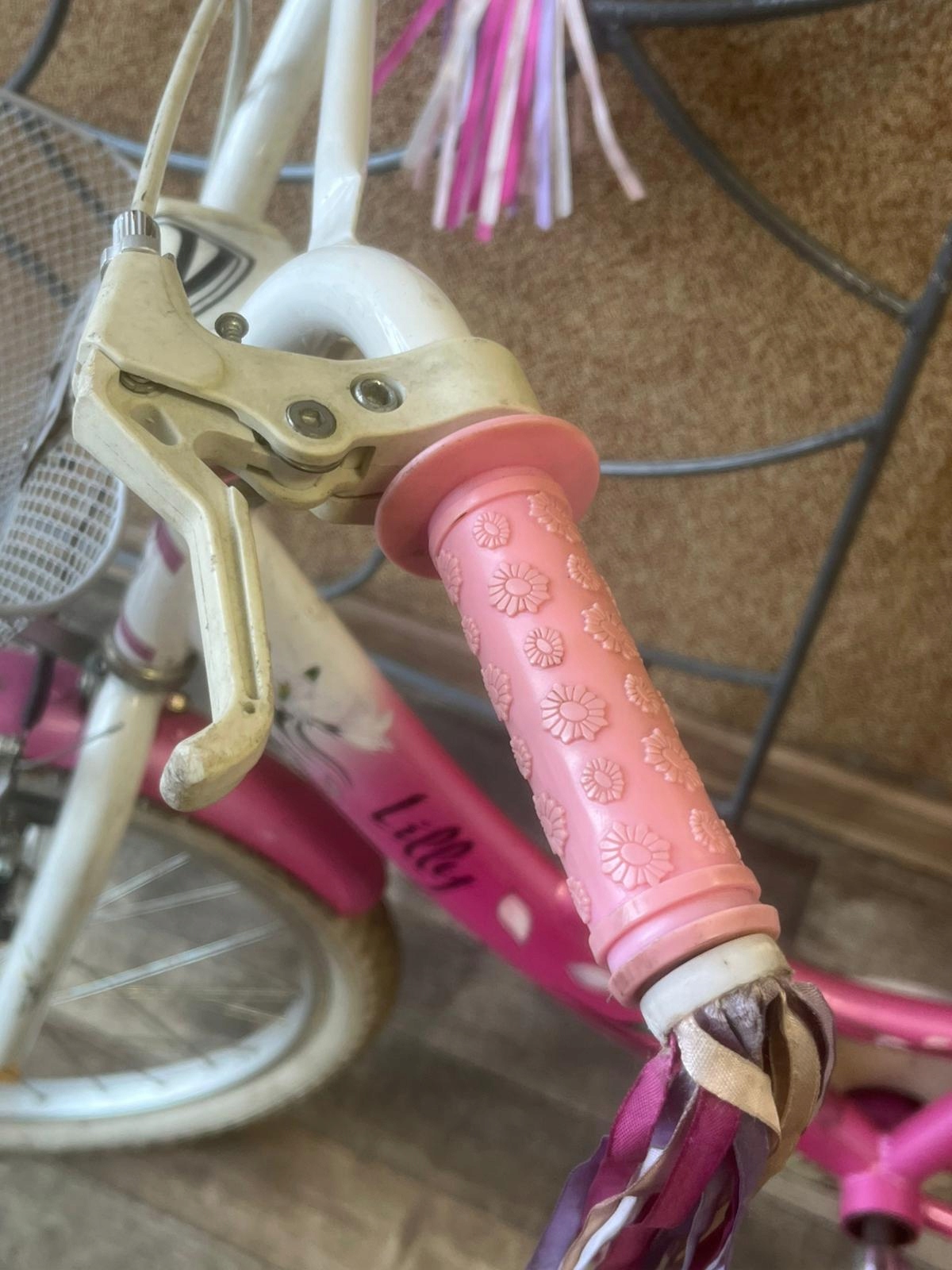 ДИТЯЧИЙ ВЕЛОСИПЕД LILLY ROCK 20