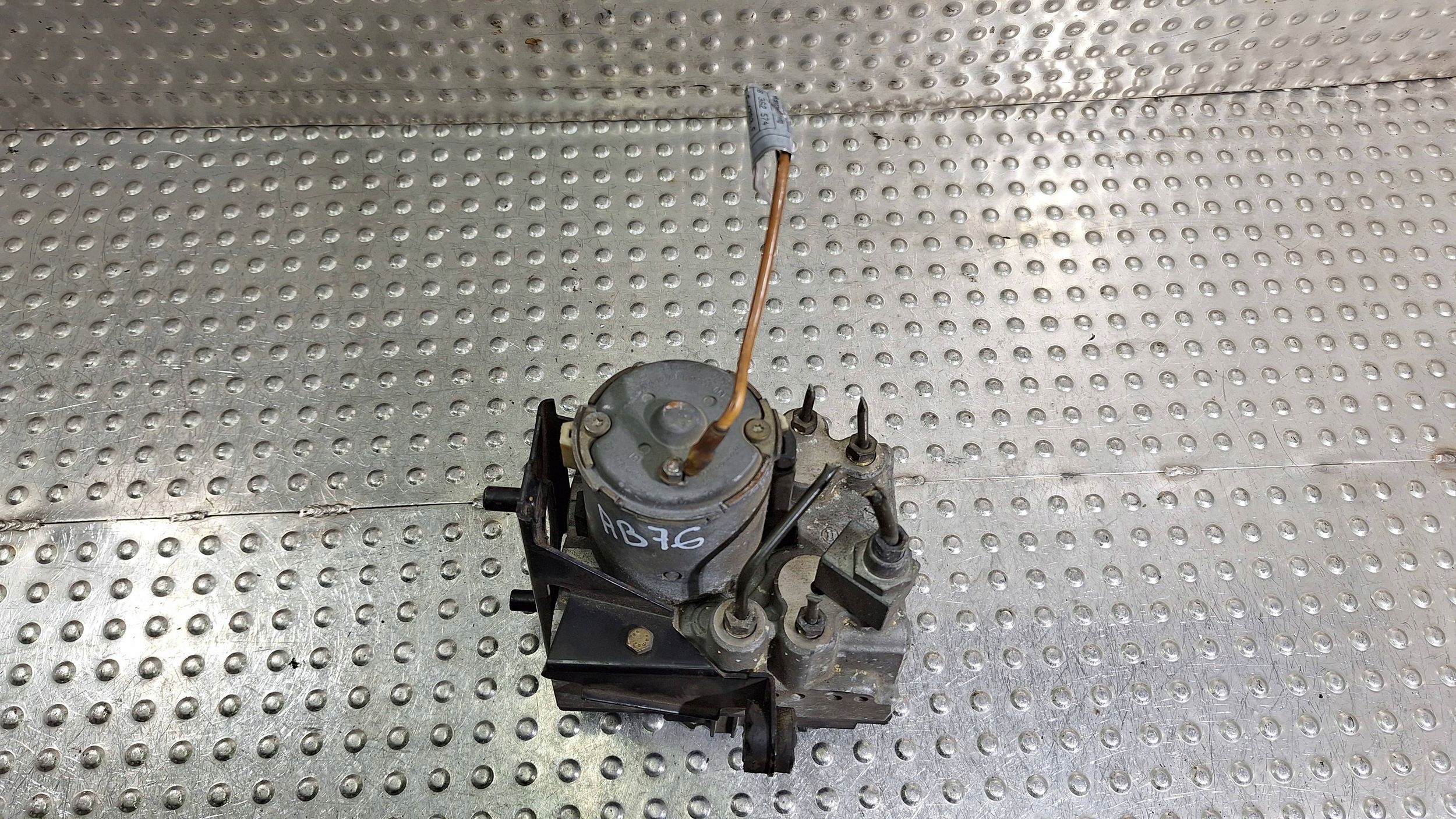 pump control unit ABS 0265217000 1090910 BMW E36 E38 E39 E46