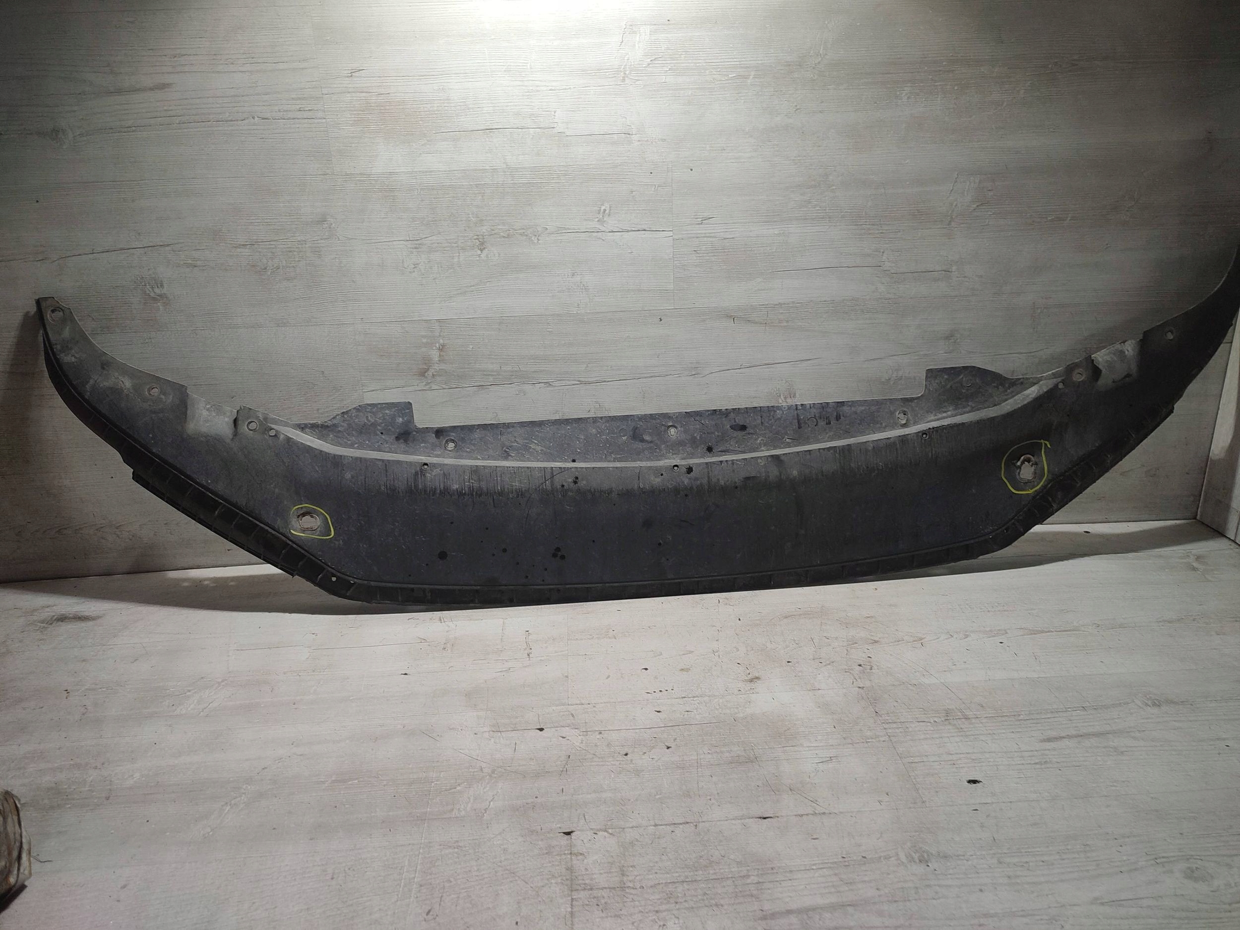 Volkswagen Touran III 2020 Spoiler front