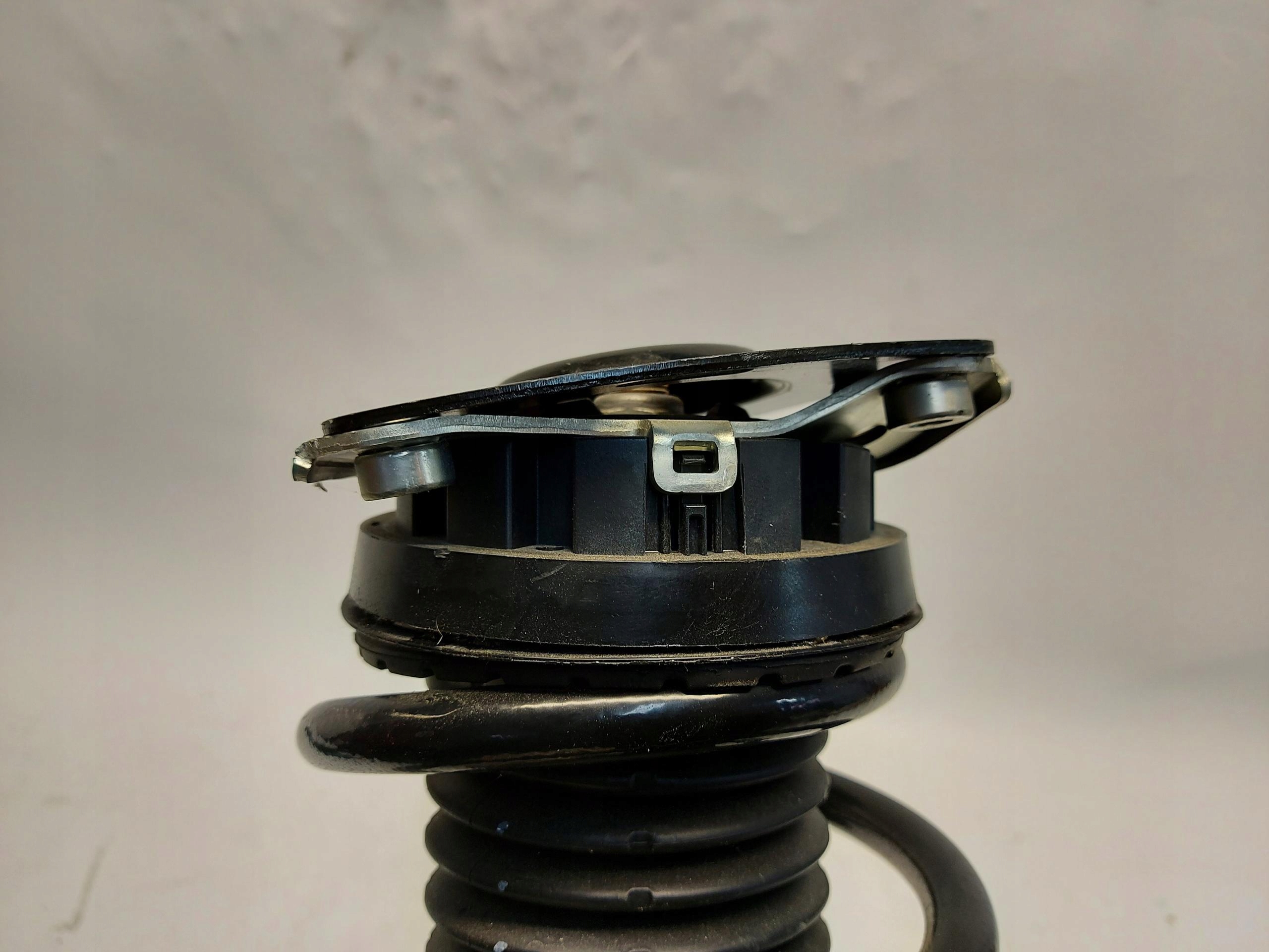 OPEL Grandland II 2024+ shock absorber front left 9868746580