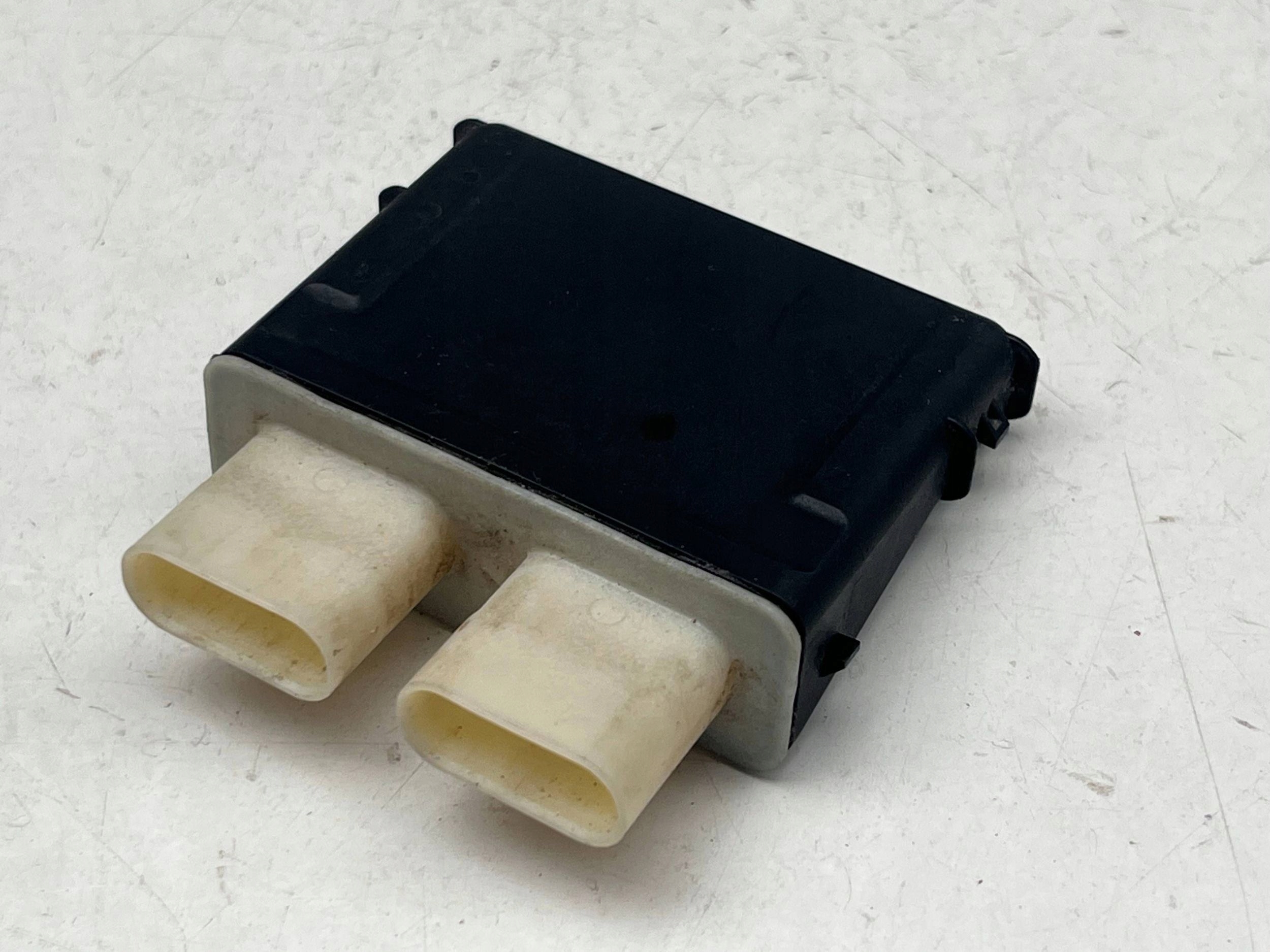 Module pour l’ouverture du capot VW AUDI PORSCHE 3G0962243C !J