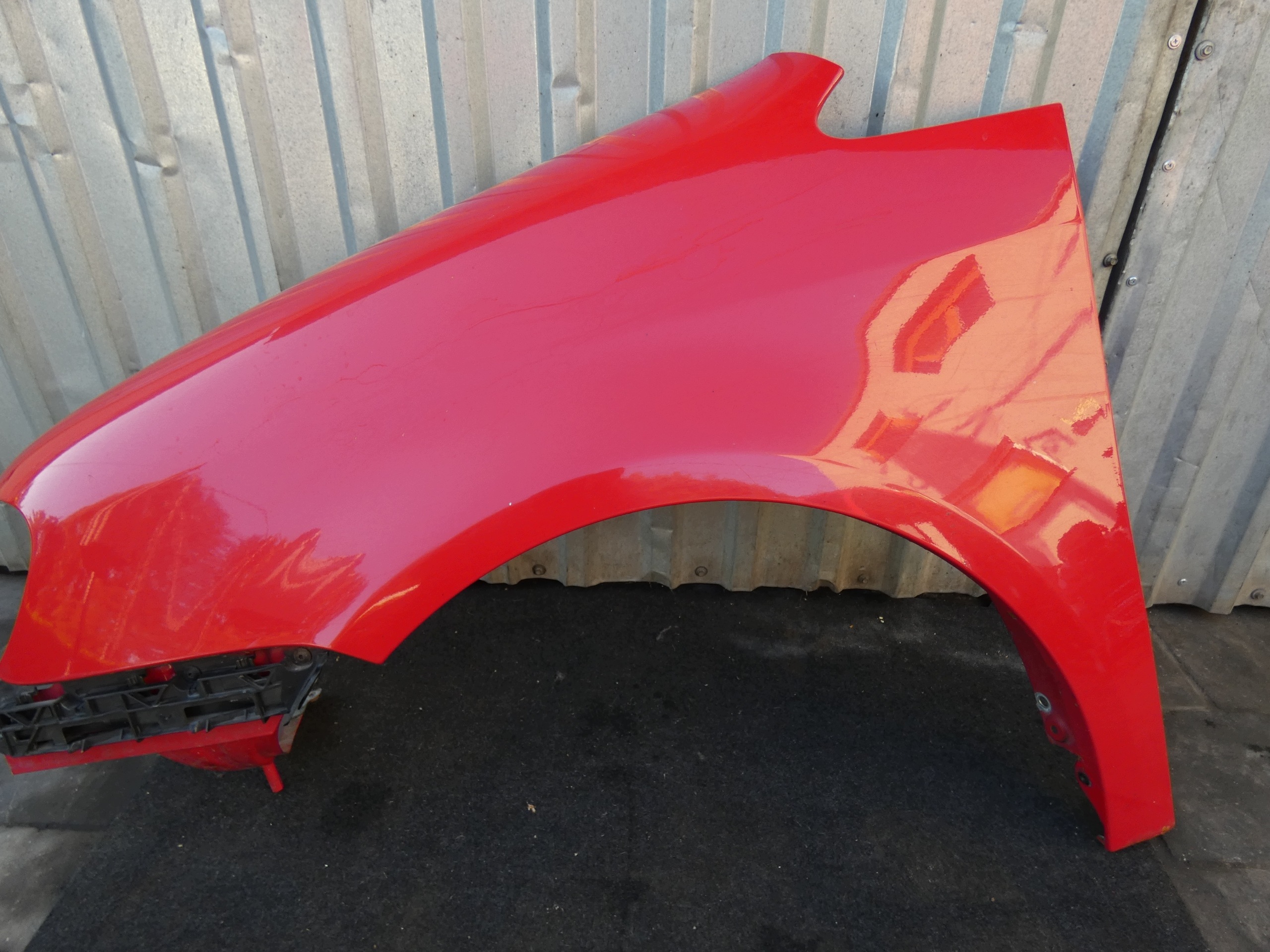 fender left front front VW TOURAN and 1T 03-06 LY3D TORNADOROT original