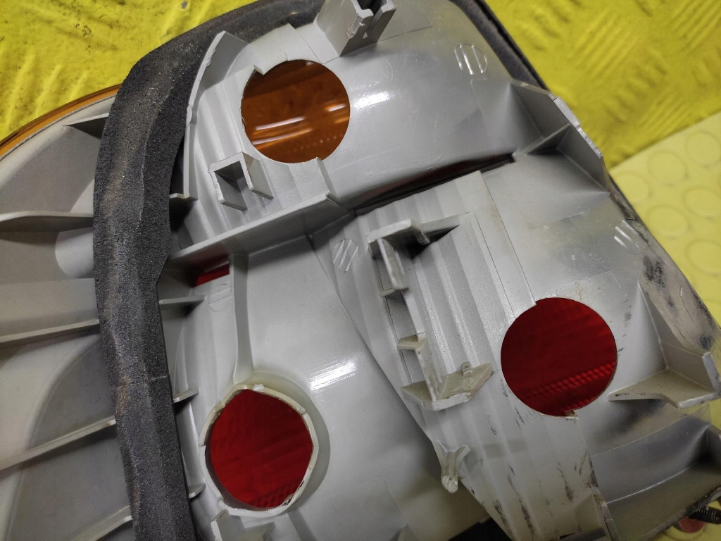 BMW E46 sedan light right rear part 8364922
