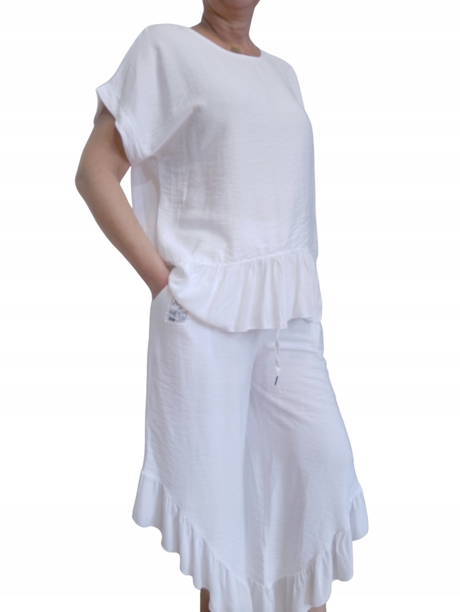 PRZEPIĘKNY WŁOSKI KOMPLET DAMSKI Materiał dominujący wiskoza