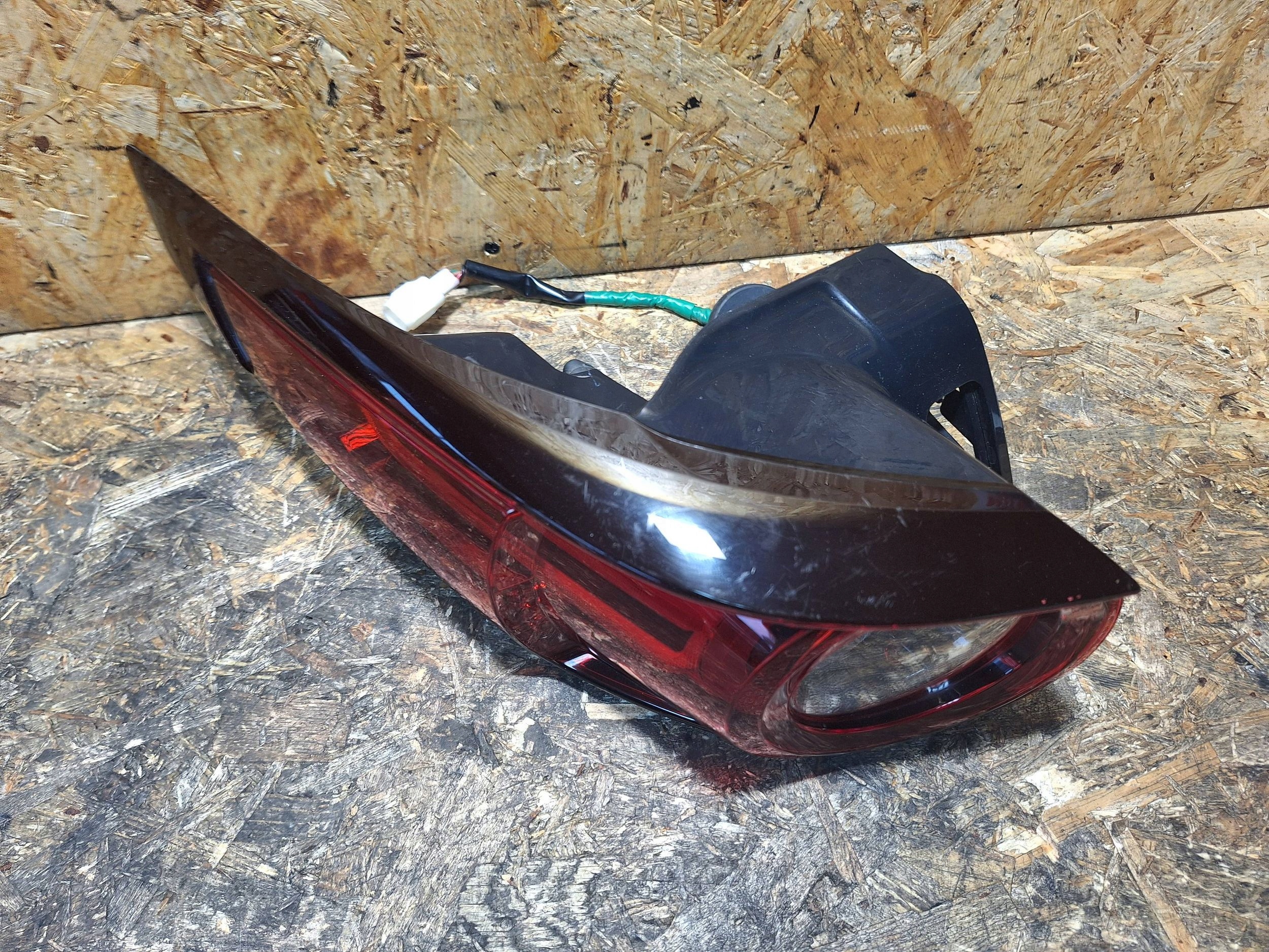 light rear part left MAZDA CX5 II LED W3870