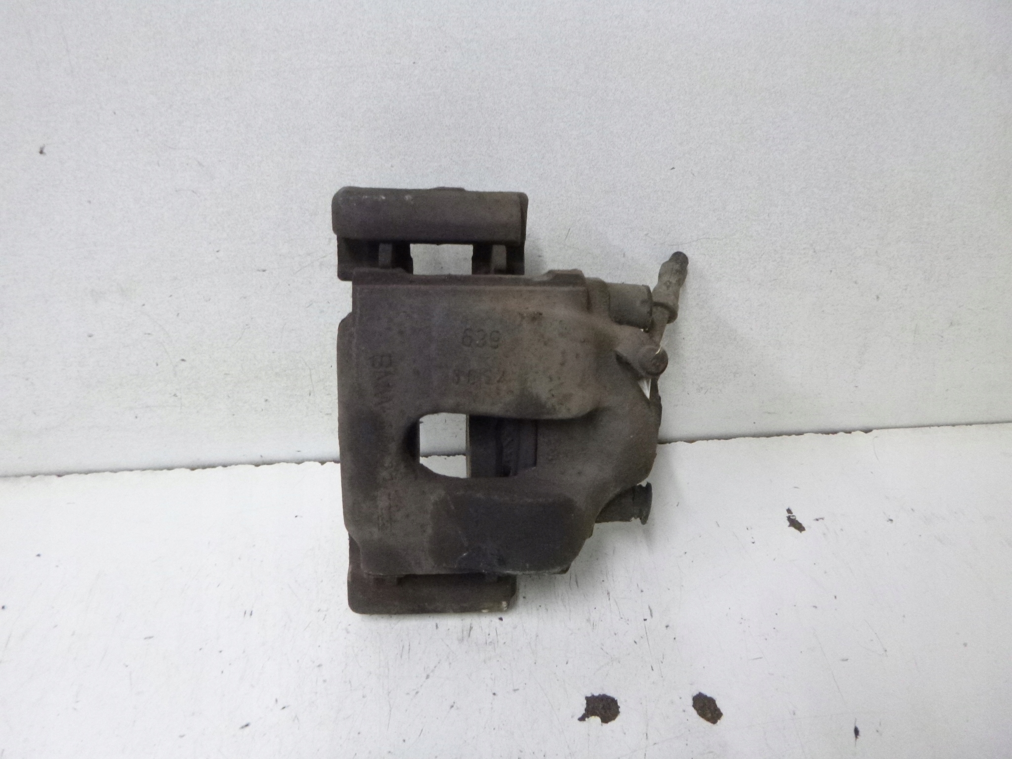 caliper brake front BMW E46 2.0D Kombi 98r.
